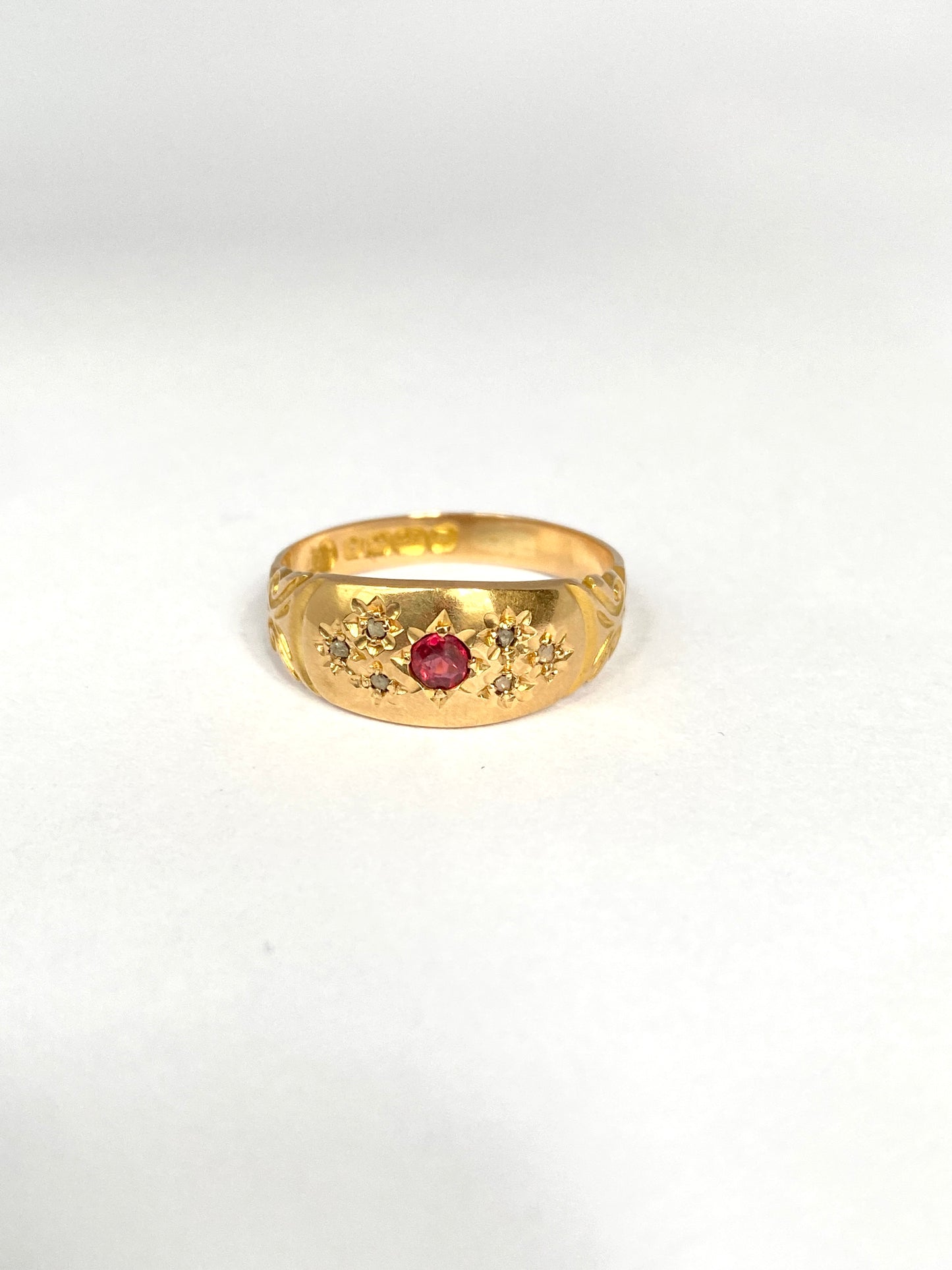 Antique Edwardian, 18ct Gold, Ruby and Diamond Ring, Hallmarked for 18ct Gold, Birmingham, 1906