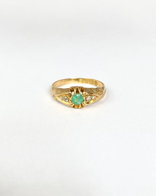 Antique, Edwardian 18ct Gold, Emerald and Diamond Ring, Hallmarked Chester, 1903