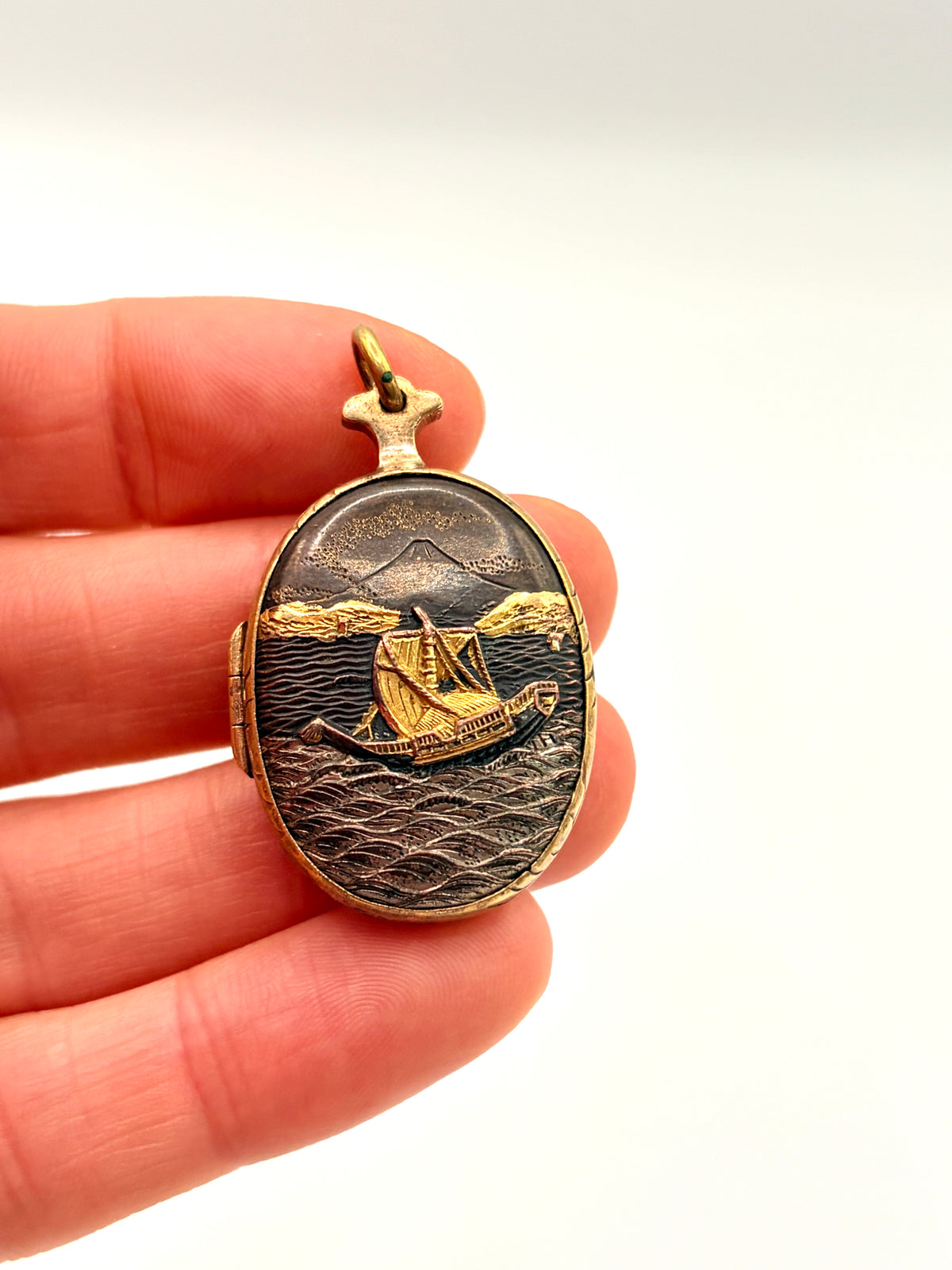 Stunning, Art Deco Japanese 'Shakudō' Mixed Metal Locket
