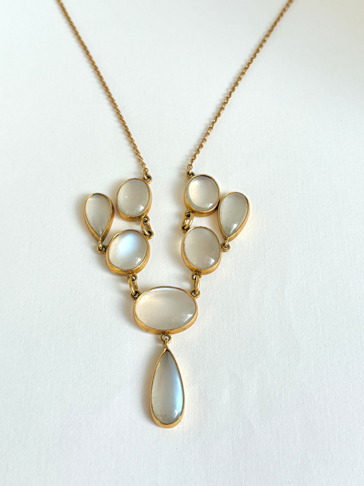 Antique, Art Deco  15ct Gold, Moonstone Fringe Necklace