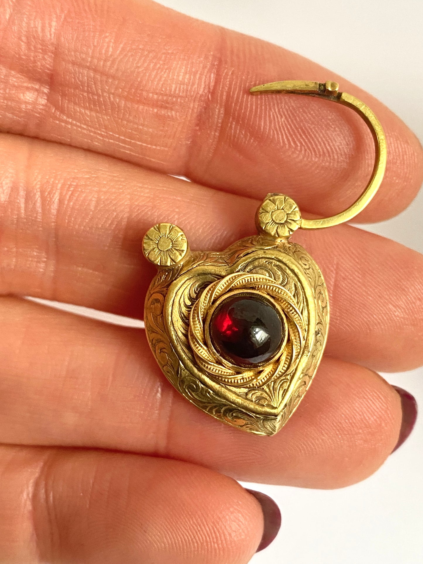 Rare, Antique, 15ct Gold garnet Heart Padlock Clasp/Pendant