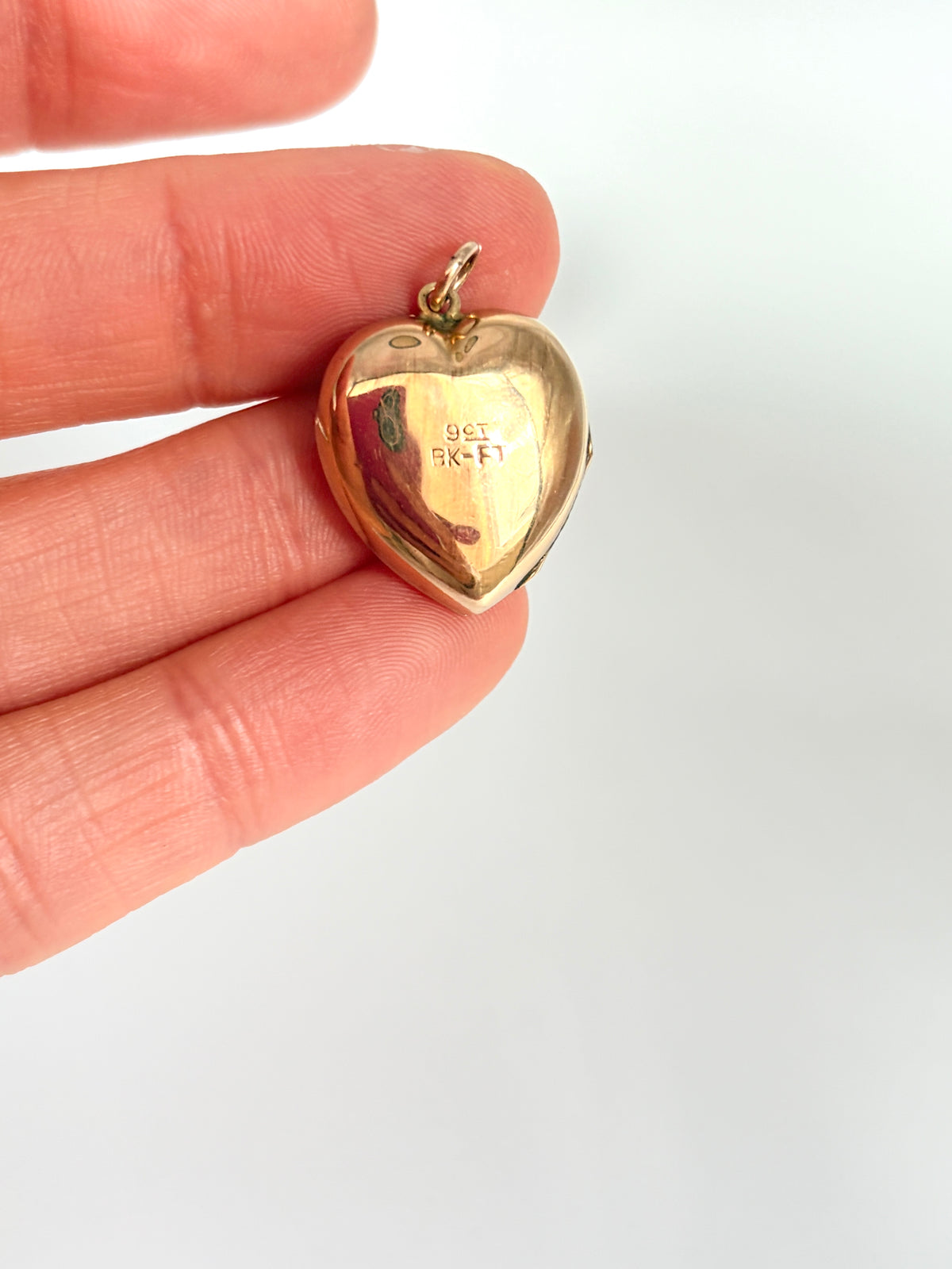 Vintage, 9ct Gold  (B&F) Puffy Sunburst Heart Locket