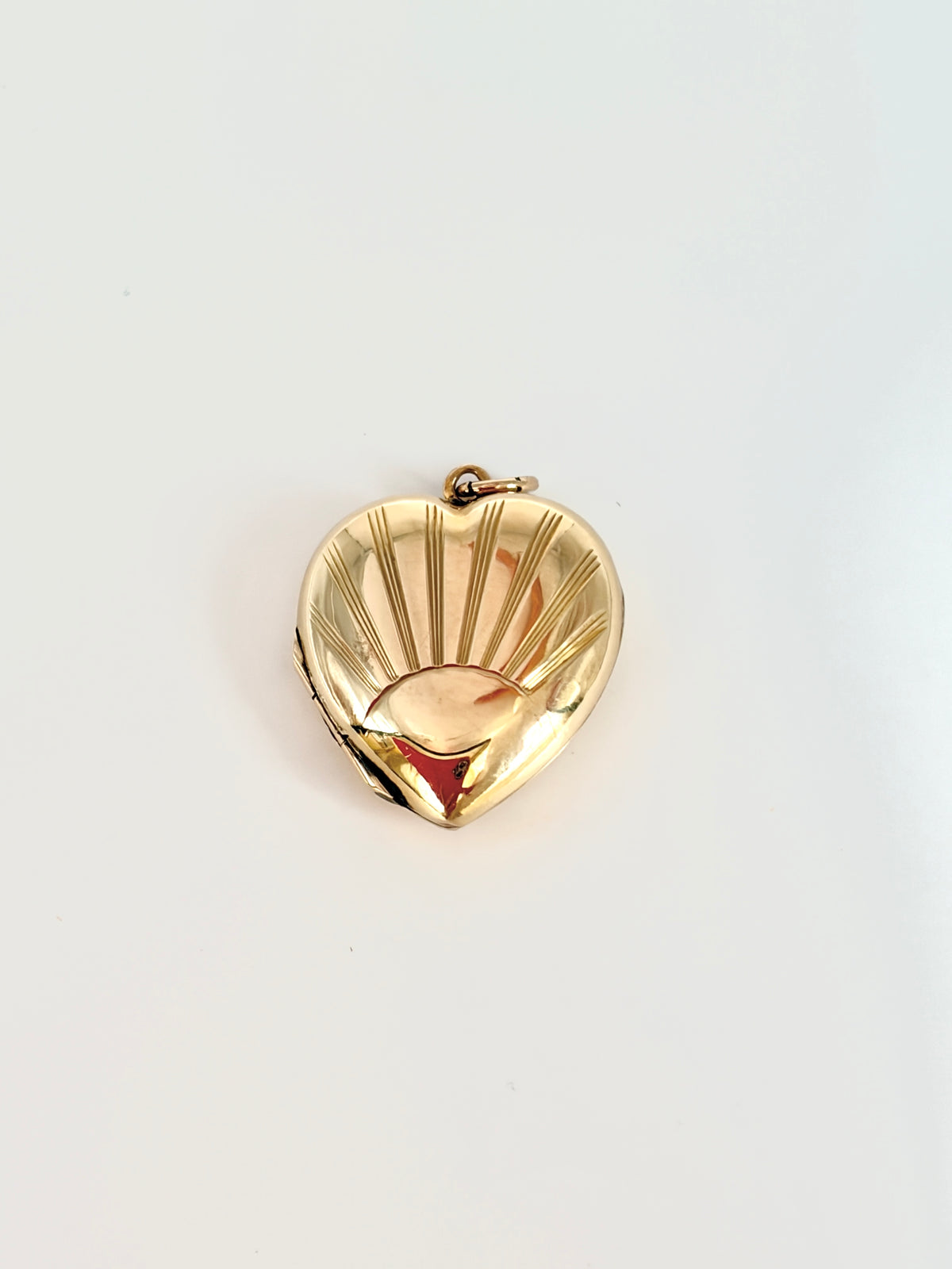 Vintage, 9ct Gold  (B&F) Puffy Sunburst Heart Locket