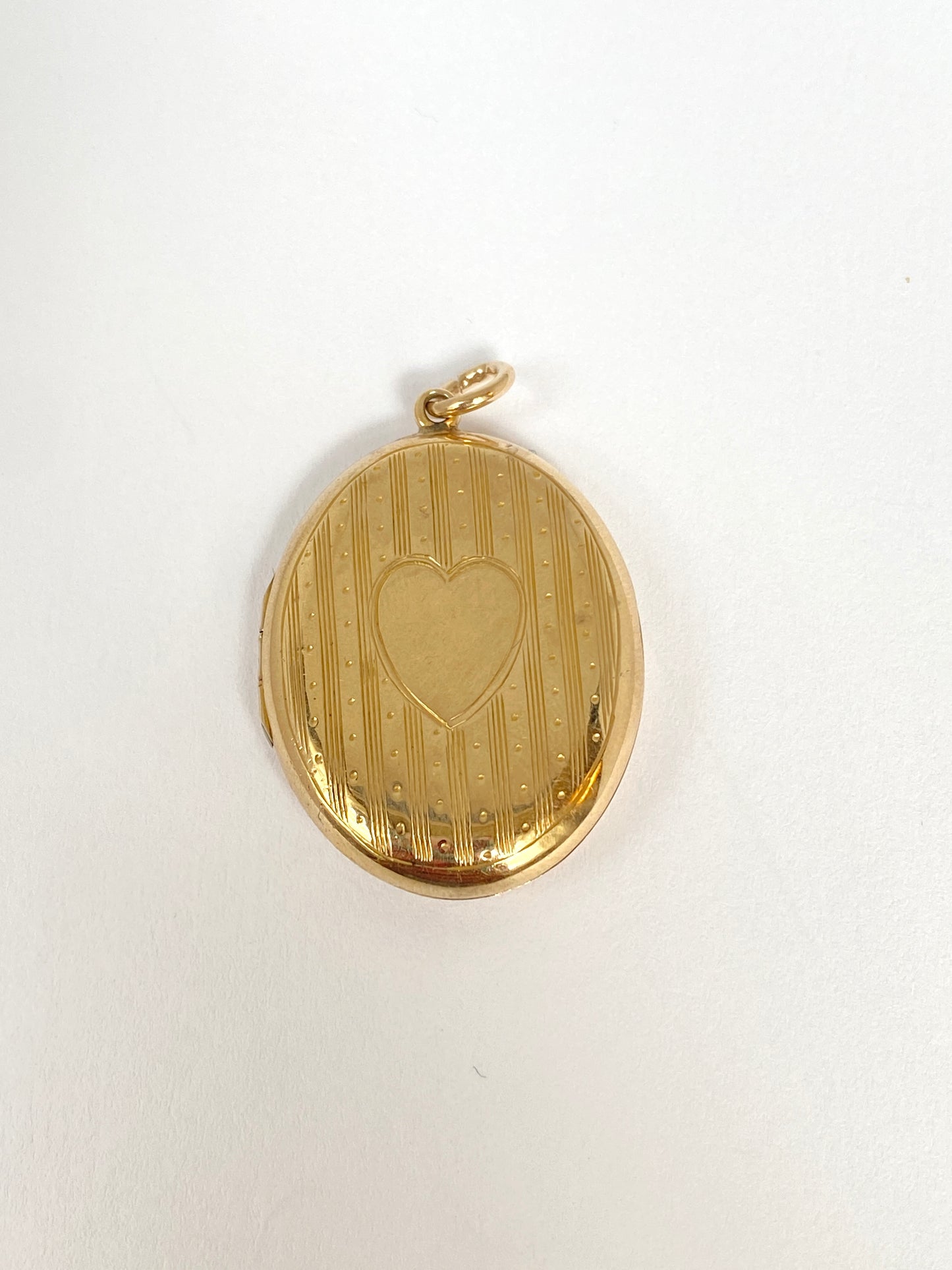 Vintage, 9ct Gold (front and back) Oval Heart Locket