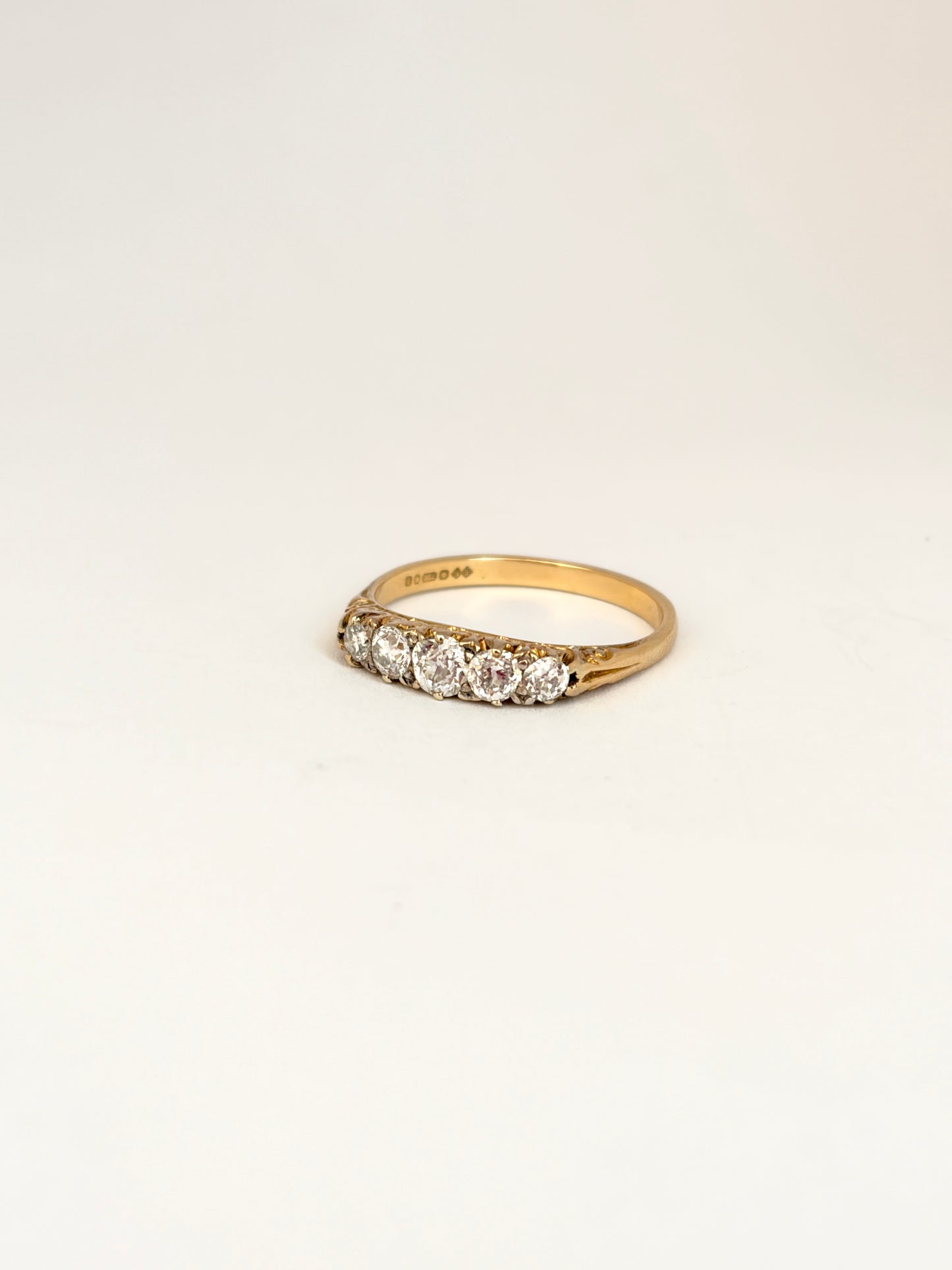 18ct Gold, Vintage 5 Stone Diamond Ring, Hallmarked 18ct Gold, London 1902