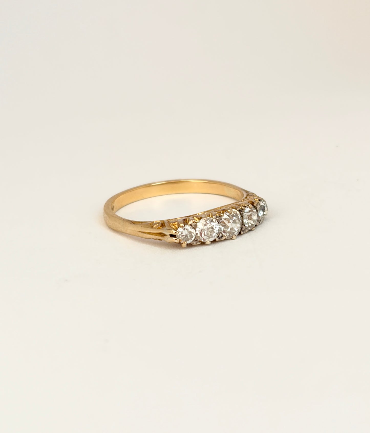 18ct Gold, Vintage 5 Stone Diamond Ring, Hallmarked 18ct Gold, London 1902