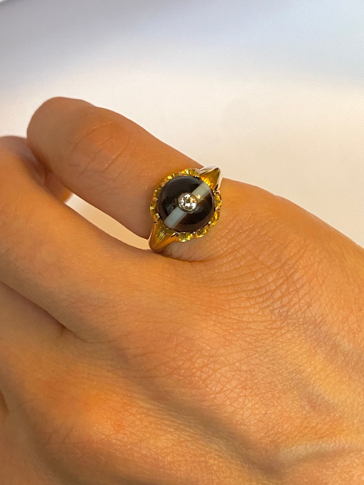 Edwardian, 18ct Gold, Bullseye Agate Ring with Diamond, Hallmarked Chester, 1908