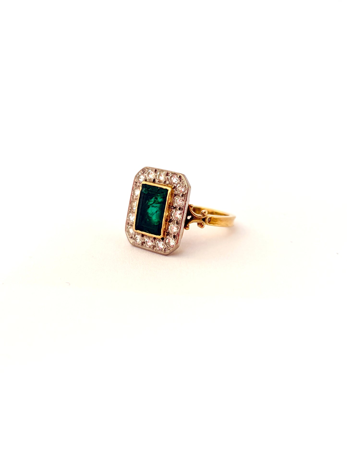 Vintage, 18ct Gold, Emerald and Diamond Cluster Ring, Hallmarked London 1986