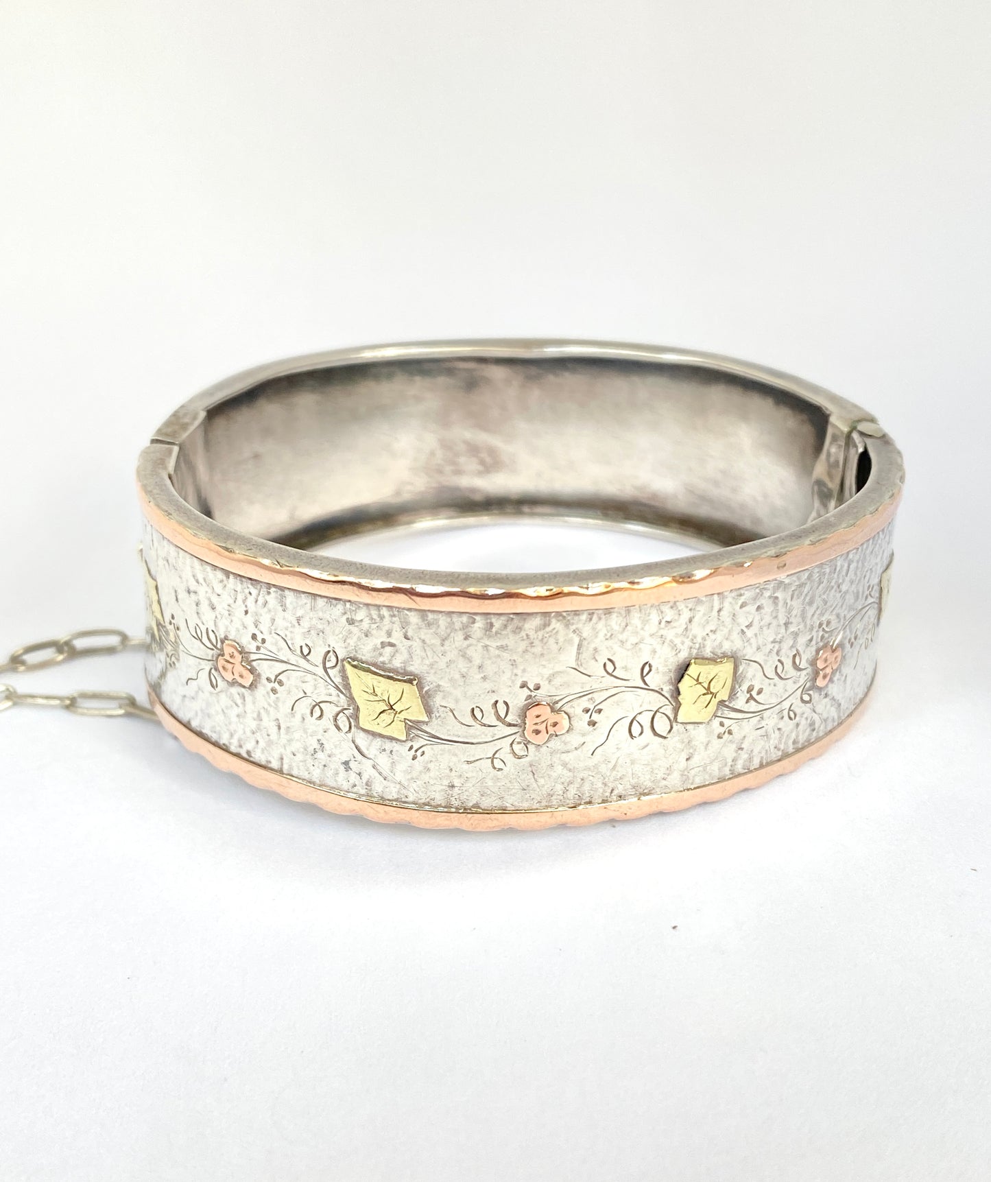 Victorian, Sterling Silver with Rose Gold and Yellow Gold Ivy Leaf and Clover Decoration.