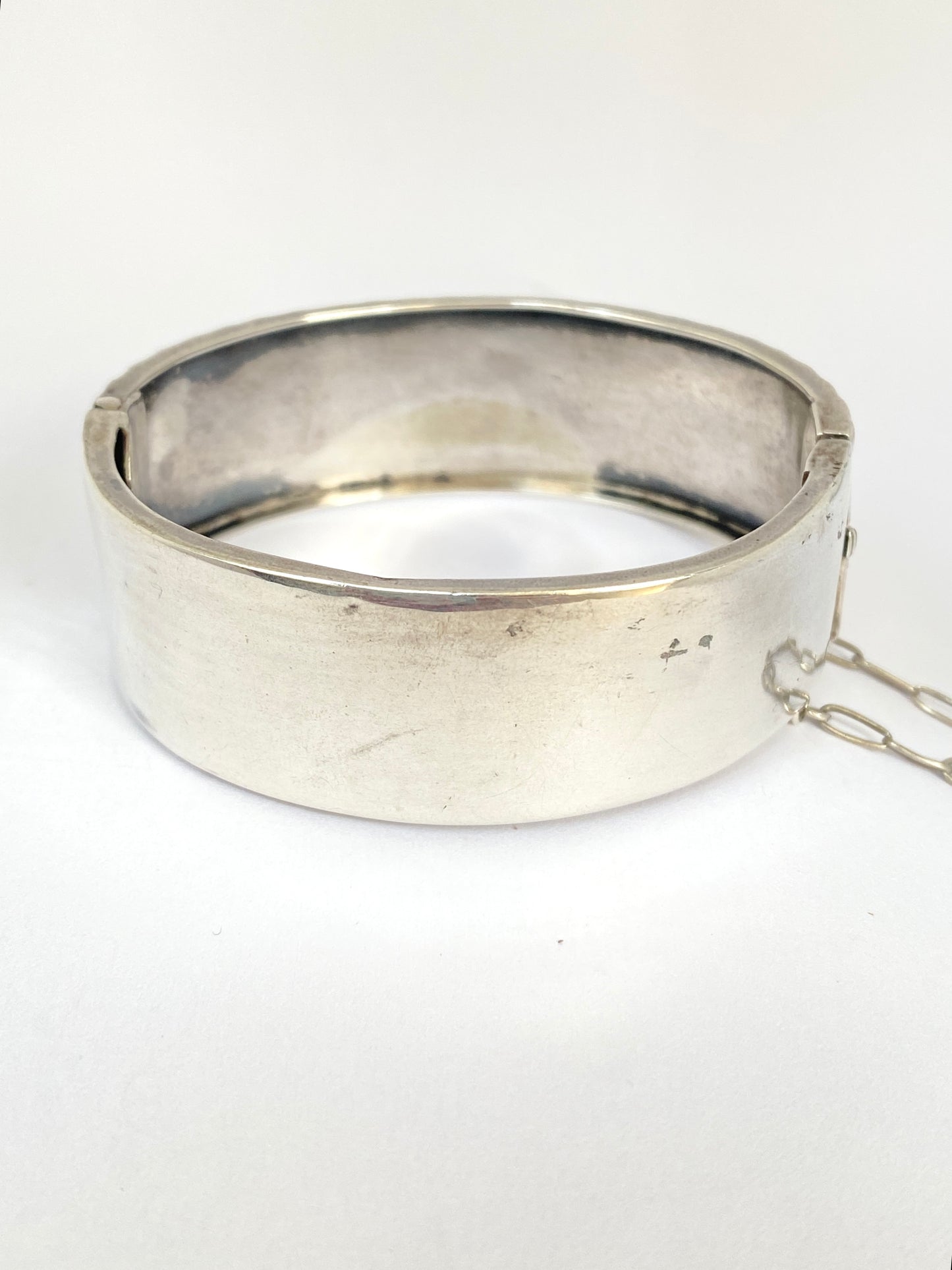 Victorian, Sterling Silver with Rose Gold and Yellow Gold Ivy Leaf and Clover Decoration.