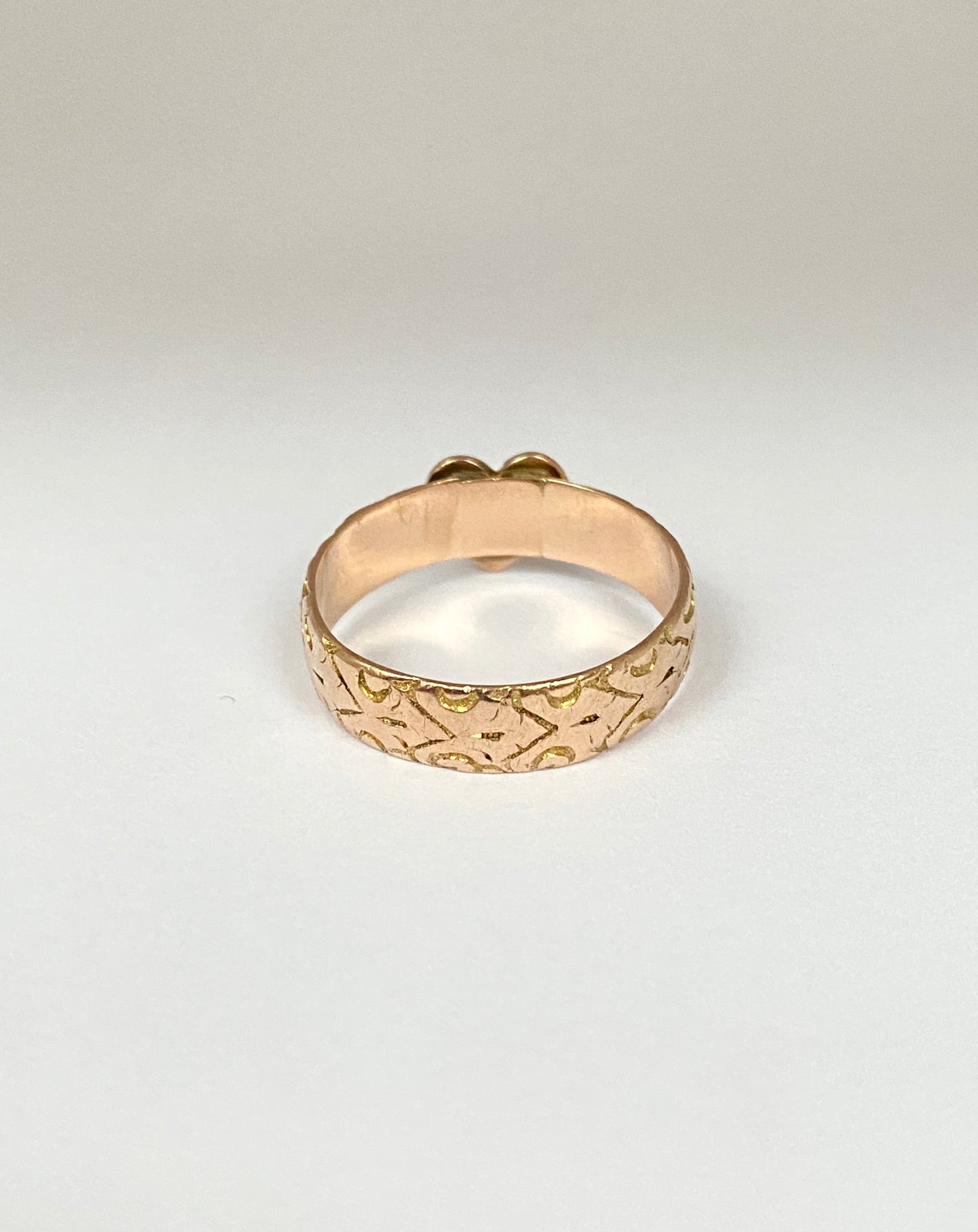 Victorian, 9ct Gold, Heart Stacking Band, Hallmarked 9ct Gold, Chester, 1887.  (3.64g)