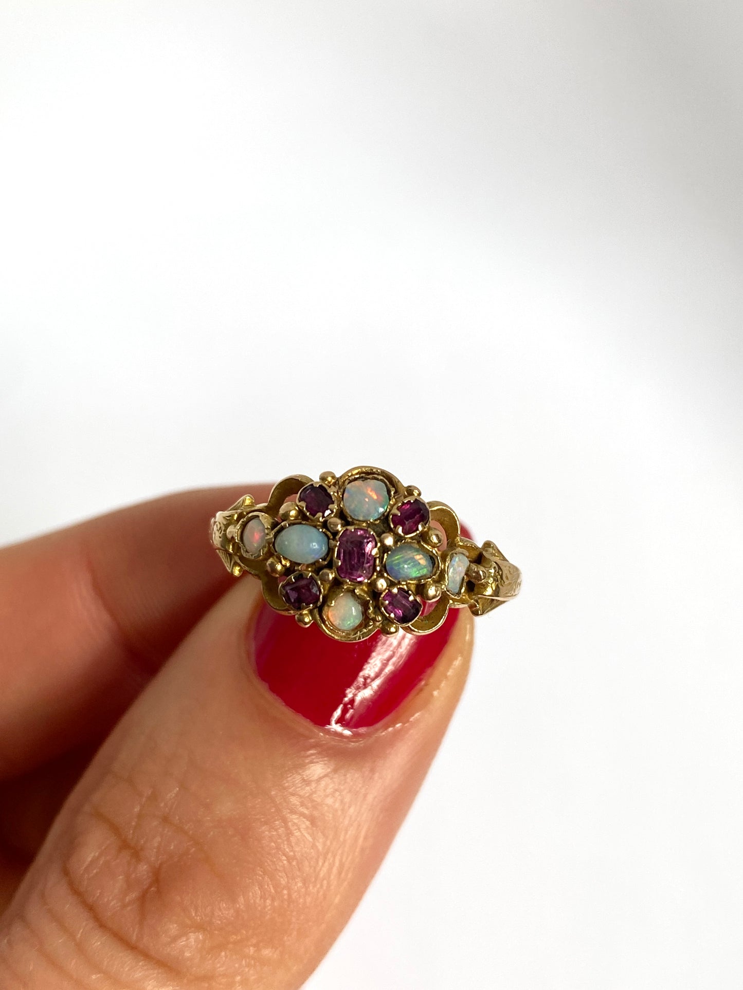 15ct Gold, Antique, Victorian Opal, Almandine Garnet Ring