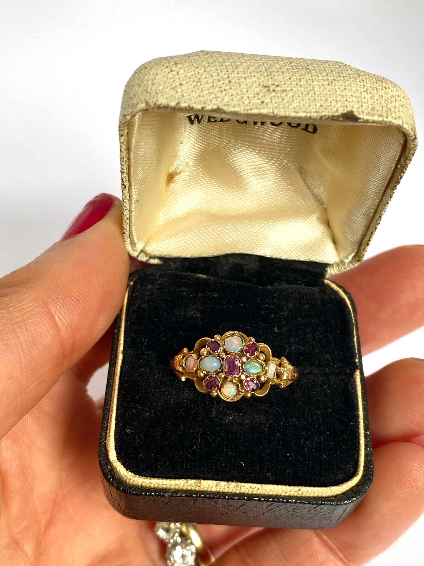 15ct Gold, Antique, Victorian Opal, Almandine Garnet Ring