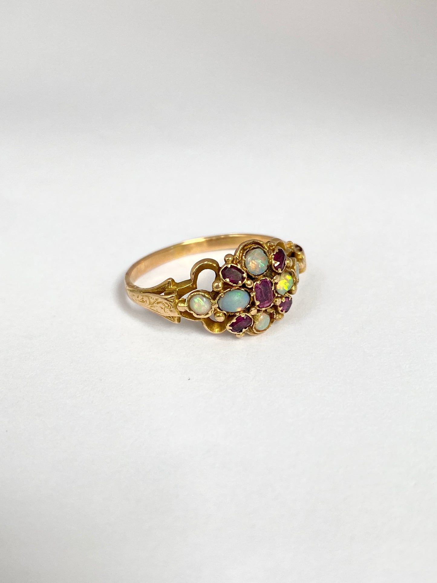 15ct Gold, Antique, Victorian Opal, Almandine Garnet Ring