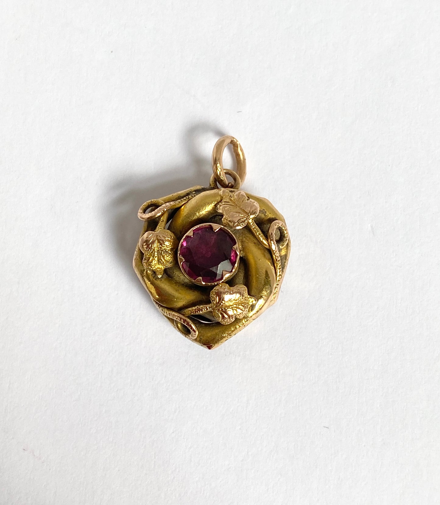 Antique, 15ct Gold, Almandine Garnet Engraved Locket backed pendant