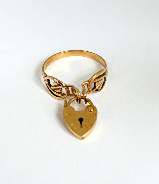 15ct Gold, Antique Padlock Ring, 2.24g