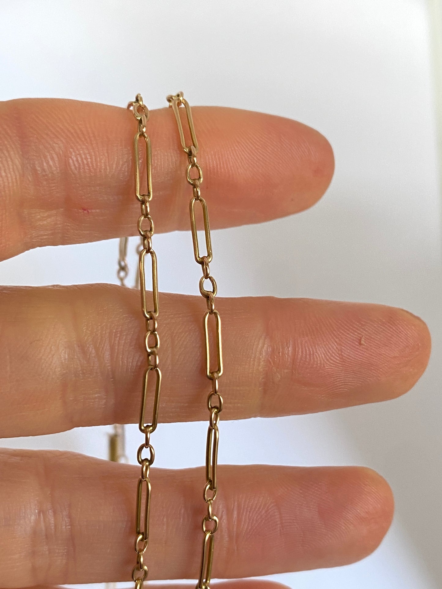 19 inch 9ct gold, Vintage Paperclip Chain (5.05g)