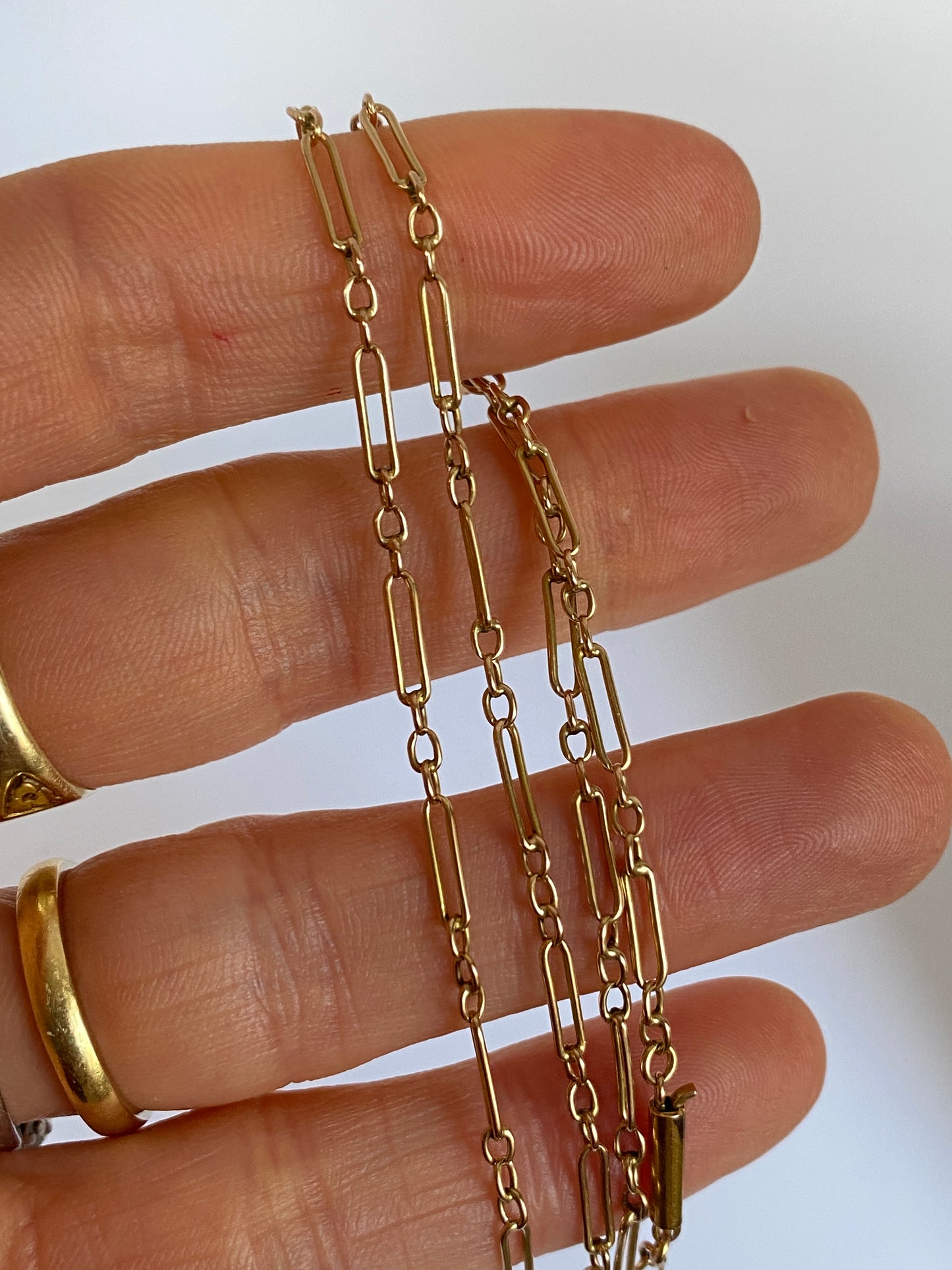 19 inch 9ct gold, Vintage Paperclip Chain (5.05g)