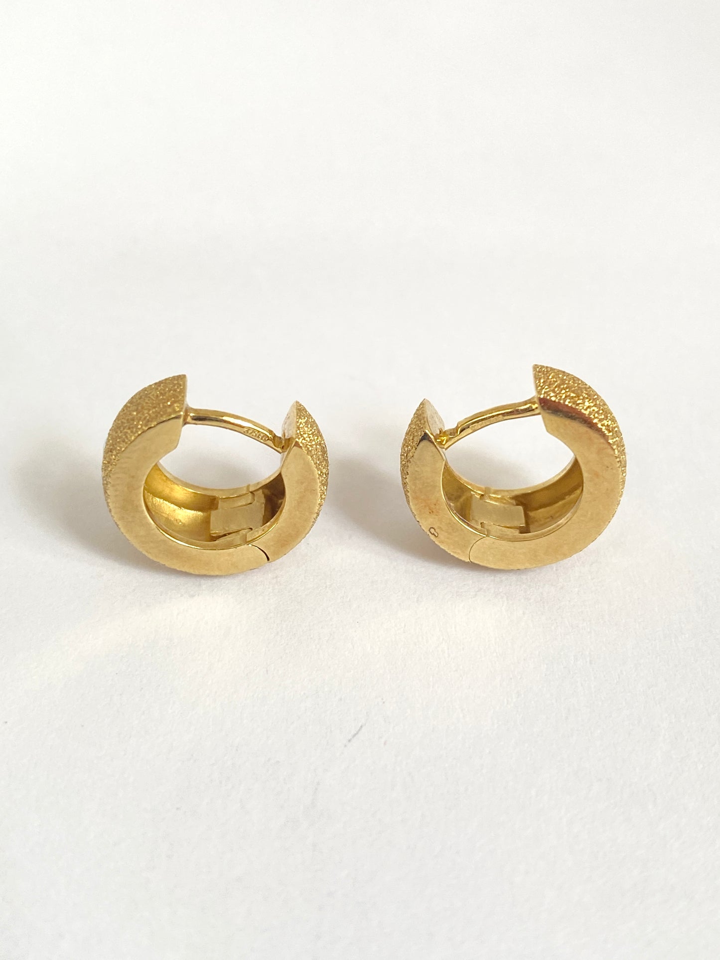 Fabulous, Vintage, Textured 9ct Gold Huggie Earrings, 4.53g