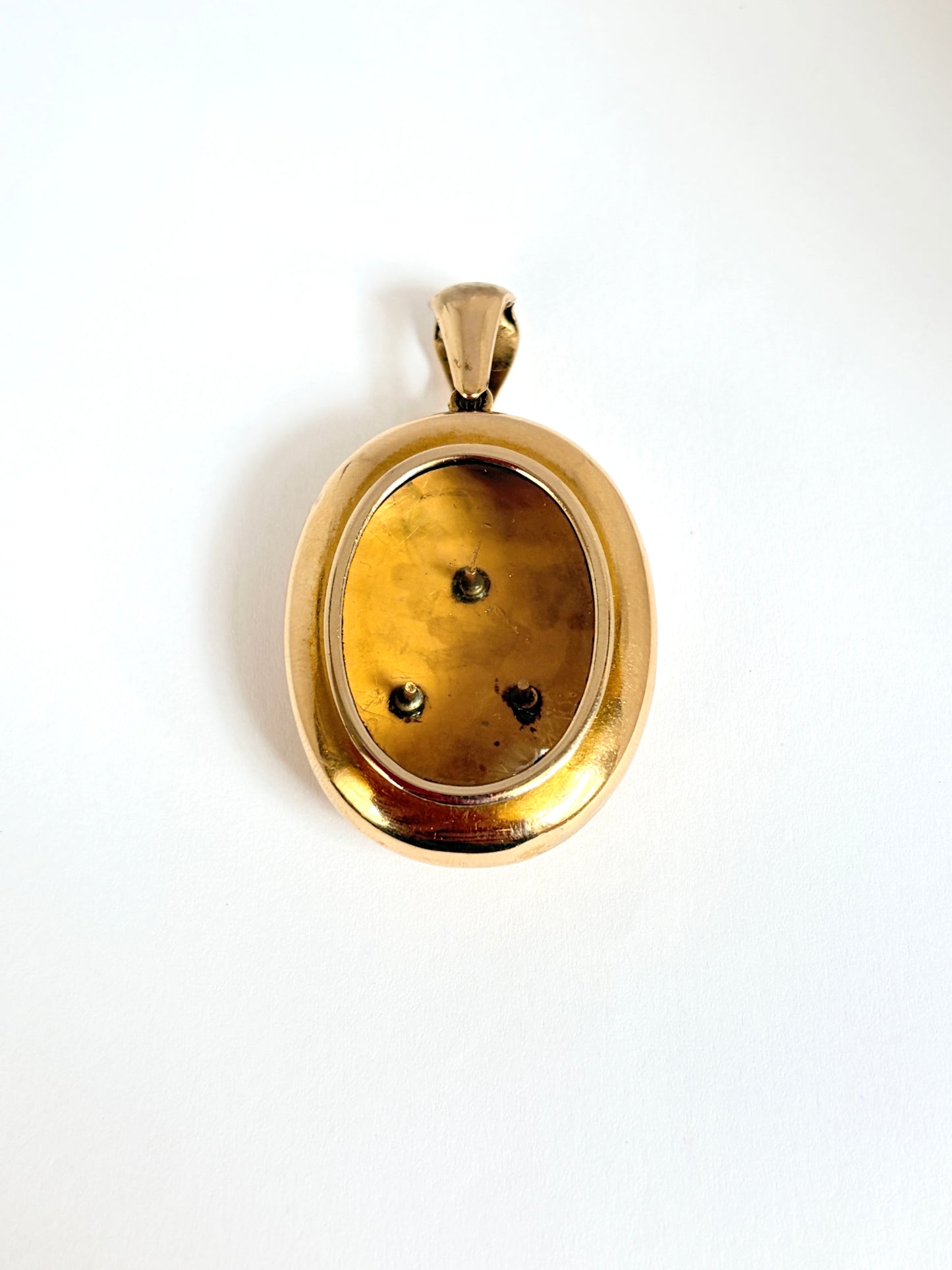 15ct Gold, Victorian Turquoise and Rose cut diamond Horse Shoe Locket back Pendant, 17.23g.