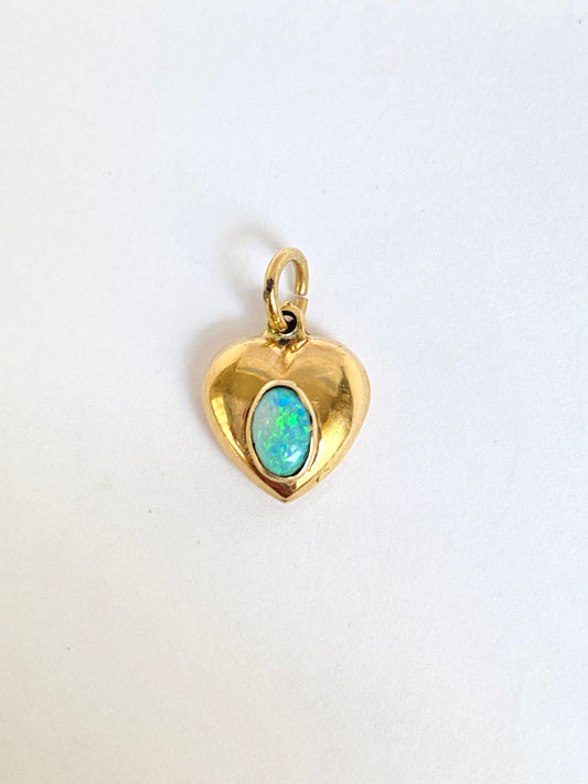 Vintage 18ct Gold Opal Puffy Heart Pendant