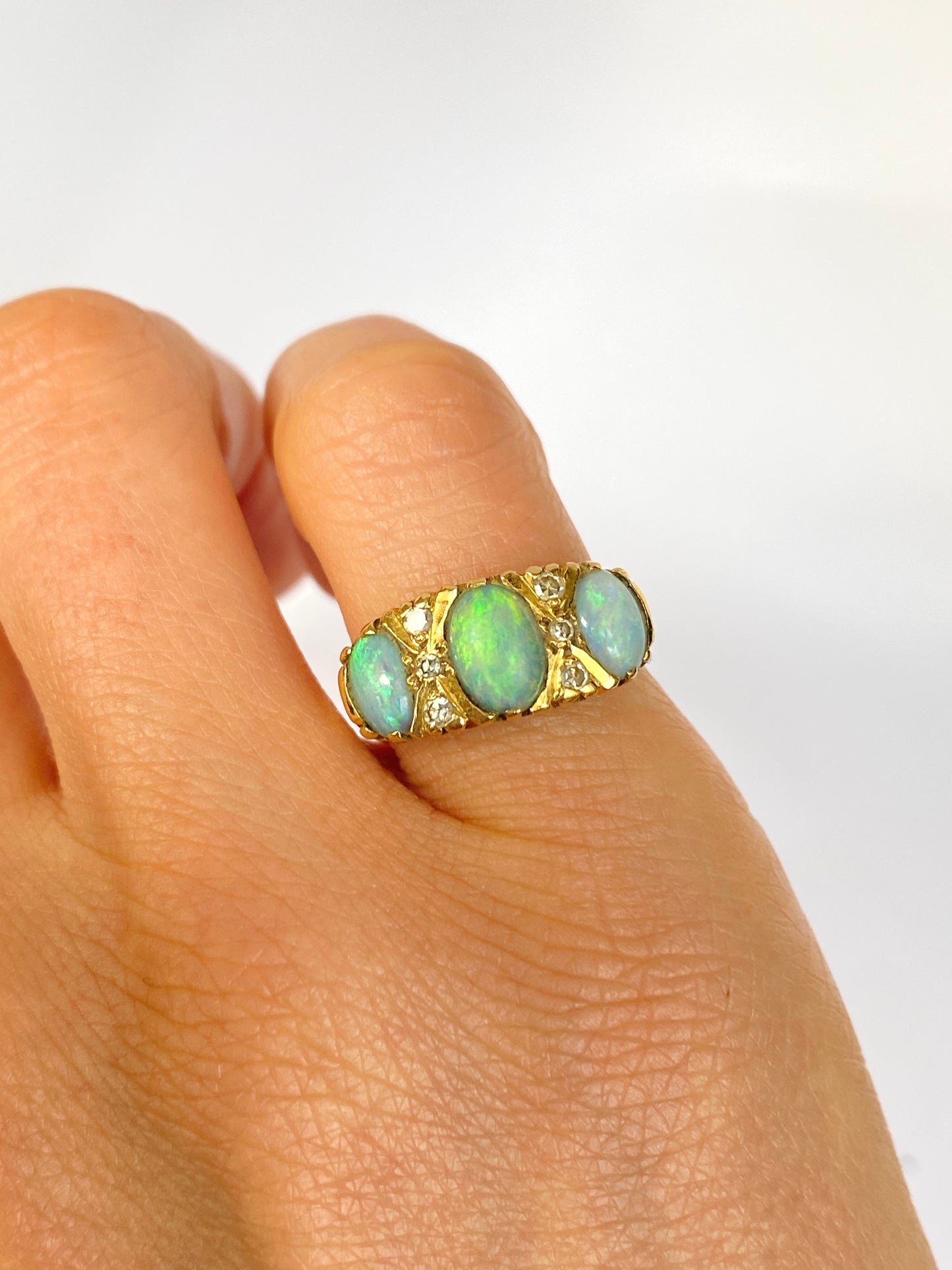 Antique, 18ct Gold, Opal and Diamond Ring, Hallmarked, Birmingham 1924