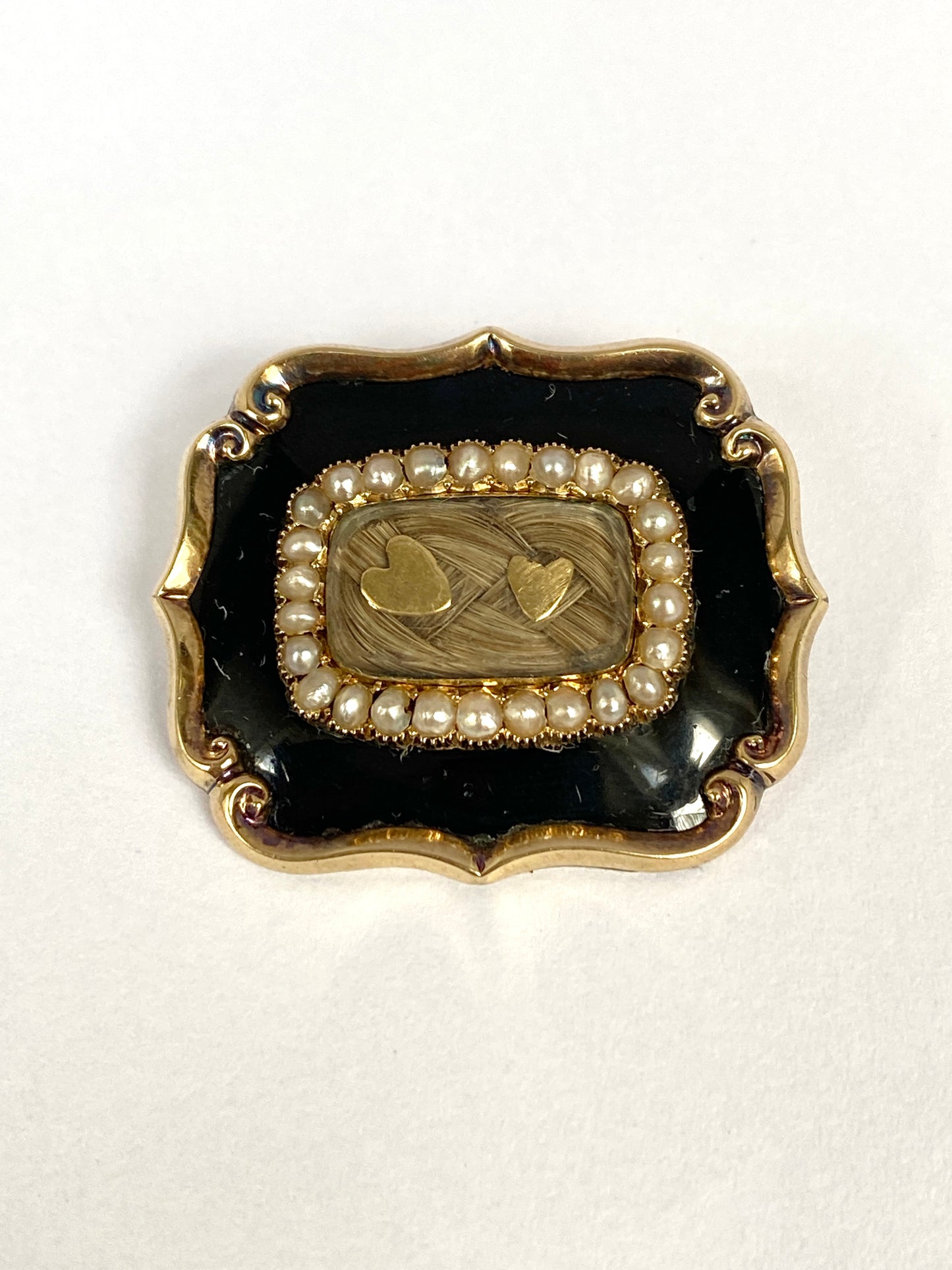 Georgian, 15ct Gold, Antique, Pearl, Onyx and double heart mourning brooch