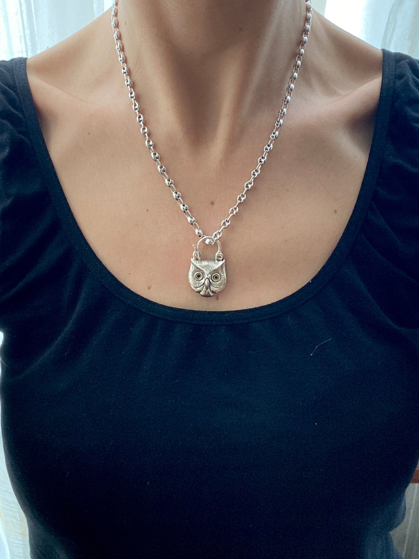 Vintage Solid Silver Owl Padlock clasp with Agate