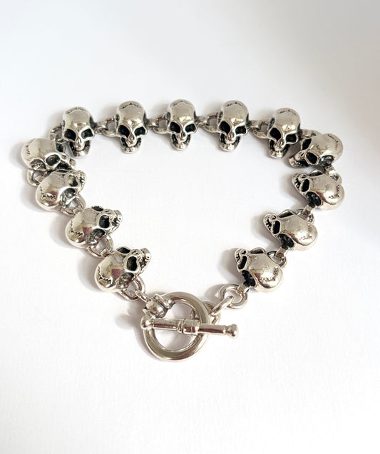Vintage Silver Skull bracelet, 8.5 inches, 71.75g