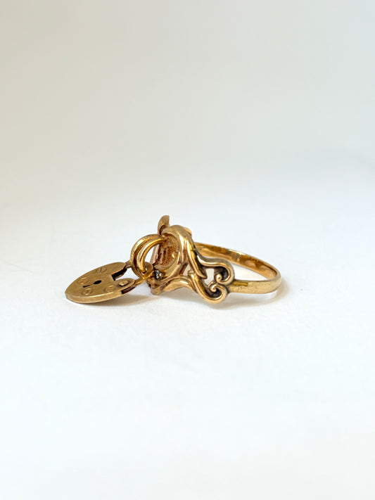 Unusual, 15ct Gold, Heart Padlock Ring, 3.72g