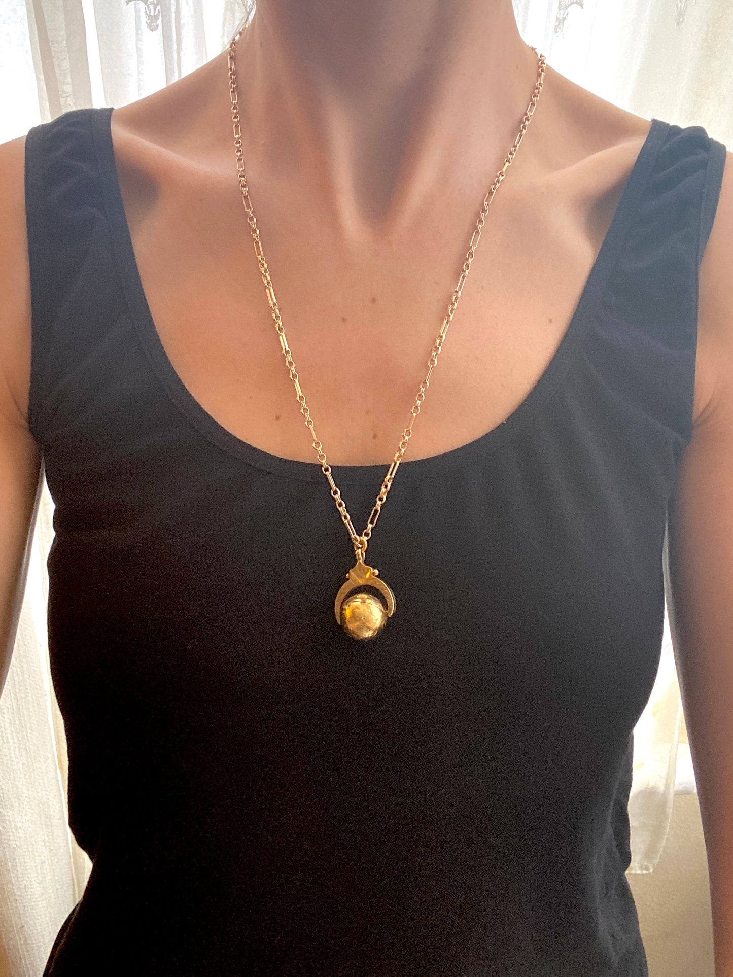 Antique, 9ct Gold, Spinning Orb/Ball Locket