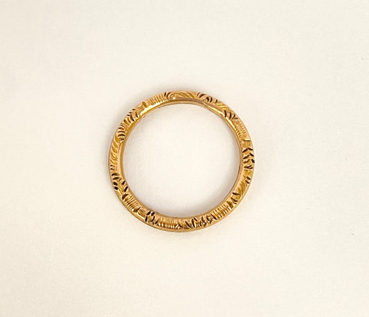 Large, Victorian, 15ct Gold Engraved Split Ring (1.9cm and 2g)