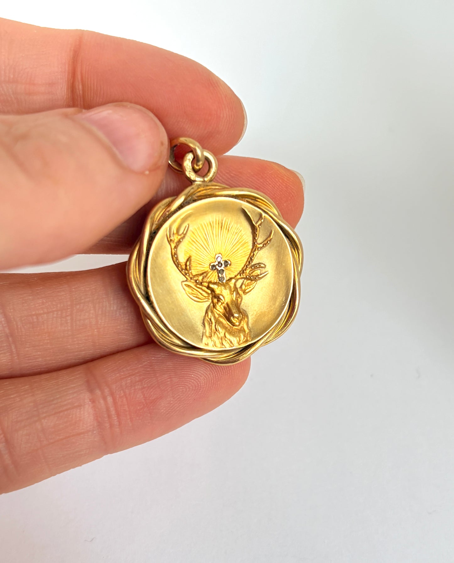 Victorian, 15ct Gold Stag Head Locket/Pendant with Diamond Cross