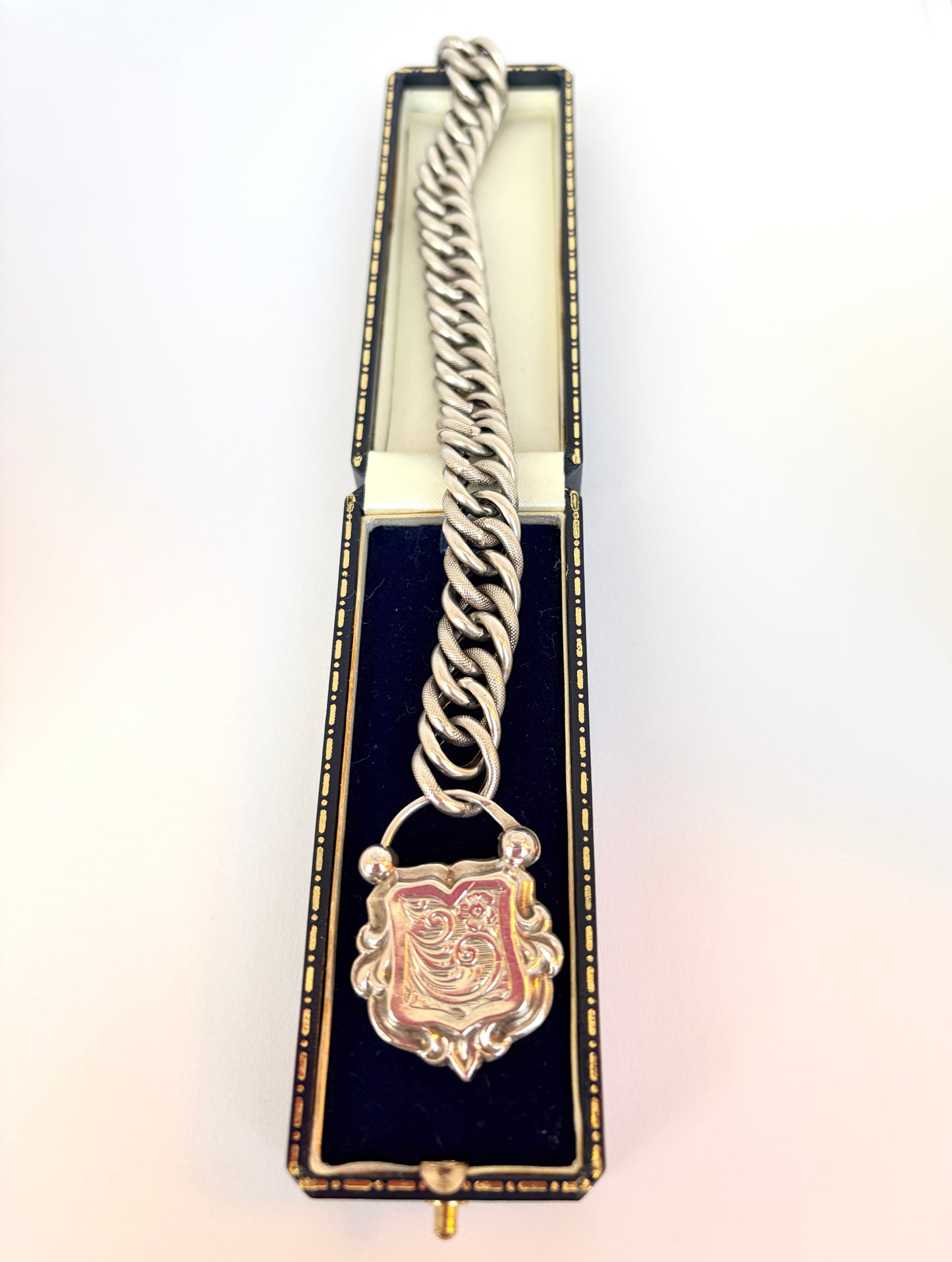VIctorian Silver Bracelet with Silver Padlock, 6 inches and 20.6g