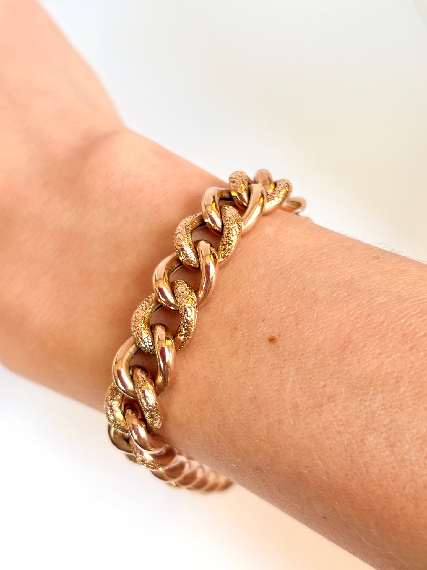 9ct Gold, Victorian Night and Day Bracelet with Heart Padlock Clasp, 22g and 8 inches