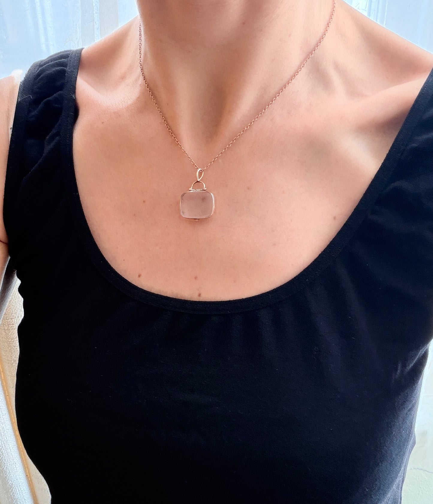 Vintage, Rectangle 9ct Gold Clear Pendant/Locket