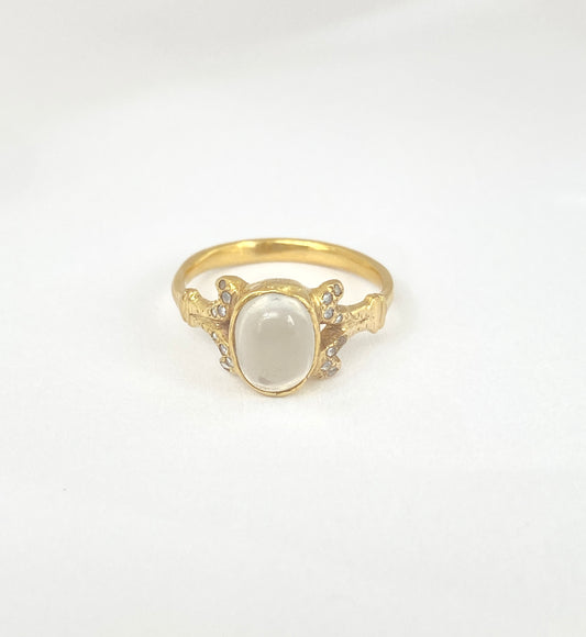 Vintage, 18ct Gold Moonstone and Diamond Cluster Ring