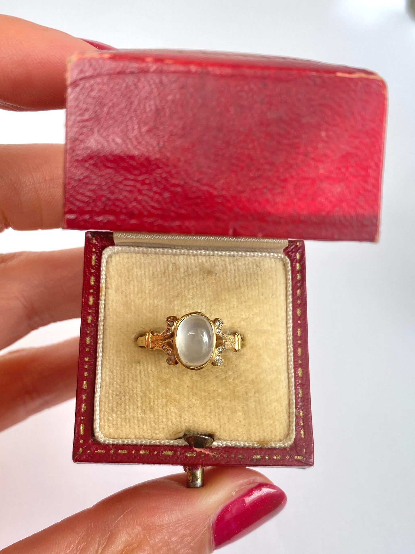 Vintage, 18ct Gold Moonstone and Diamond Cluster Ring