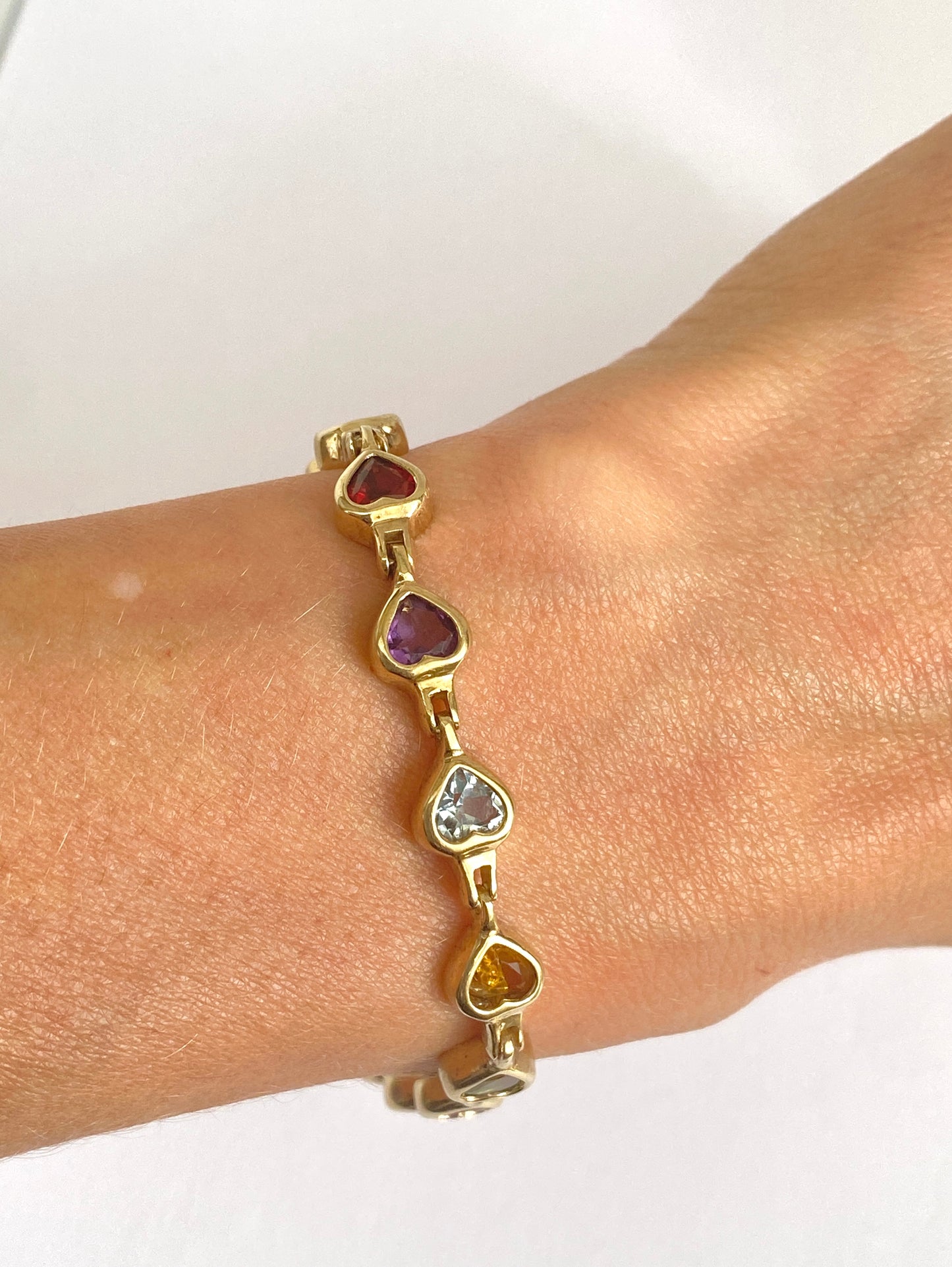 Vintage, 9ct Gold, Multi Gem Bracelet featuring, Garnet, Amethyst, Aquamarine, Citrine