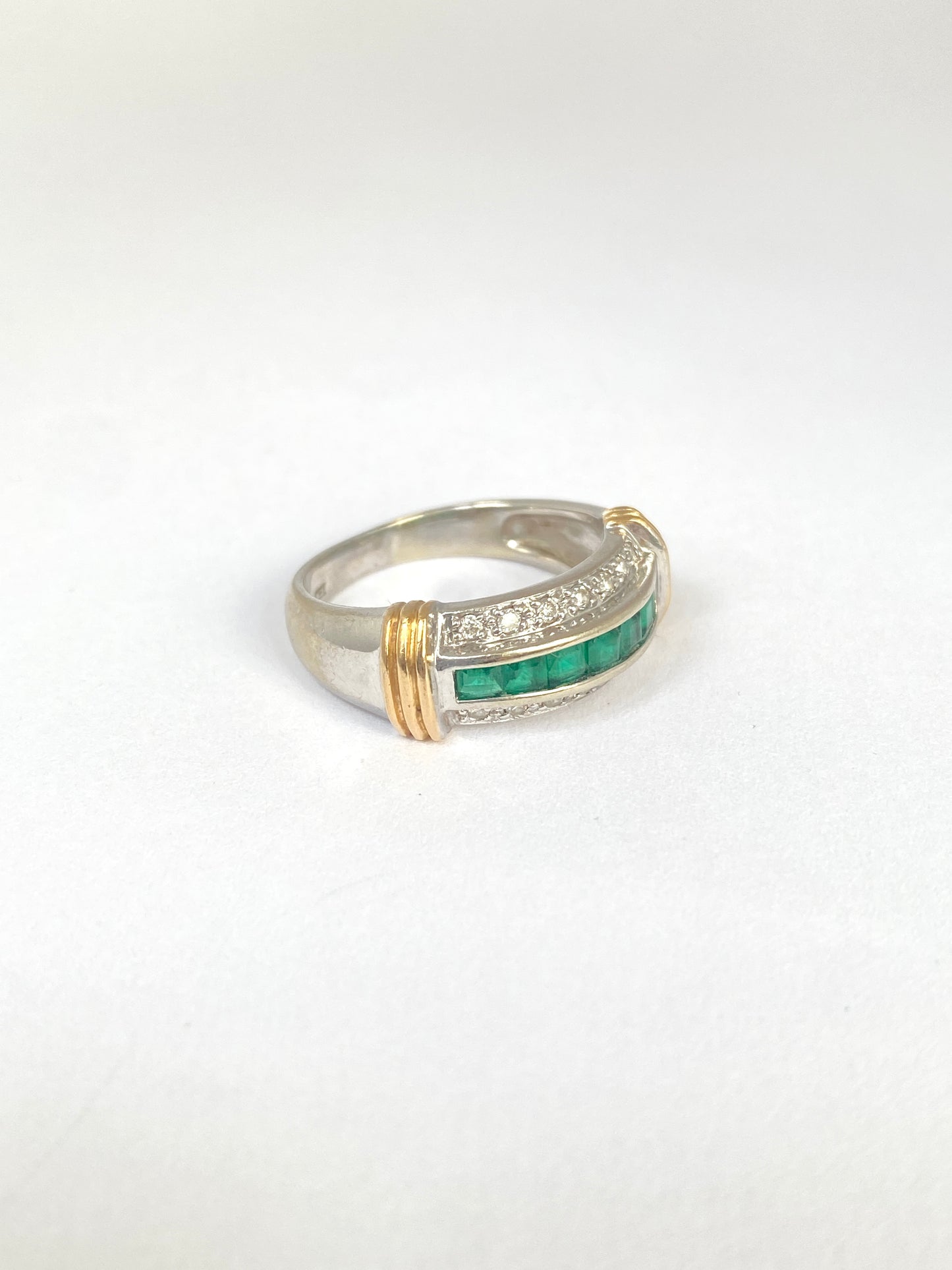 Vintage, 14ct Gold Diamond and Emerald Ring (1980s) 5.26g