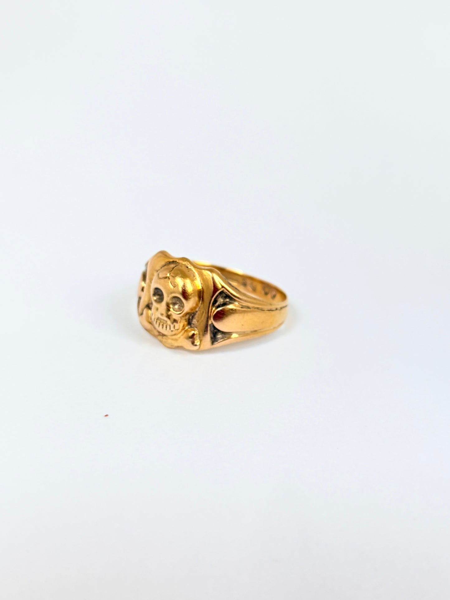 Antique, 9ct Gold Skull and Crossbones Ring, Hallmarked Chester, 1910