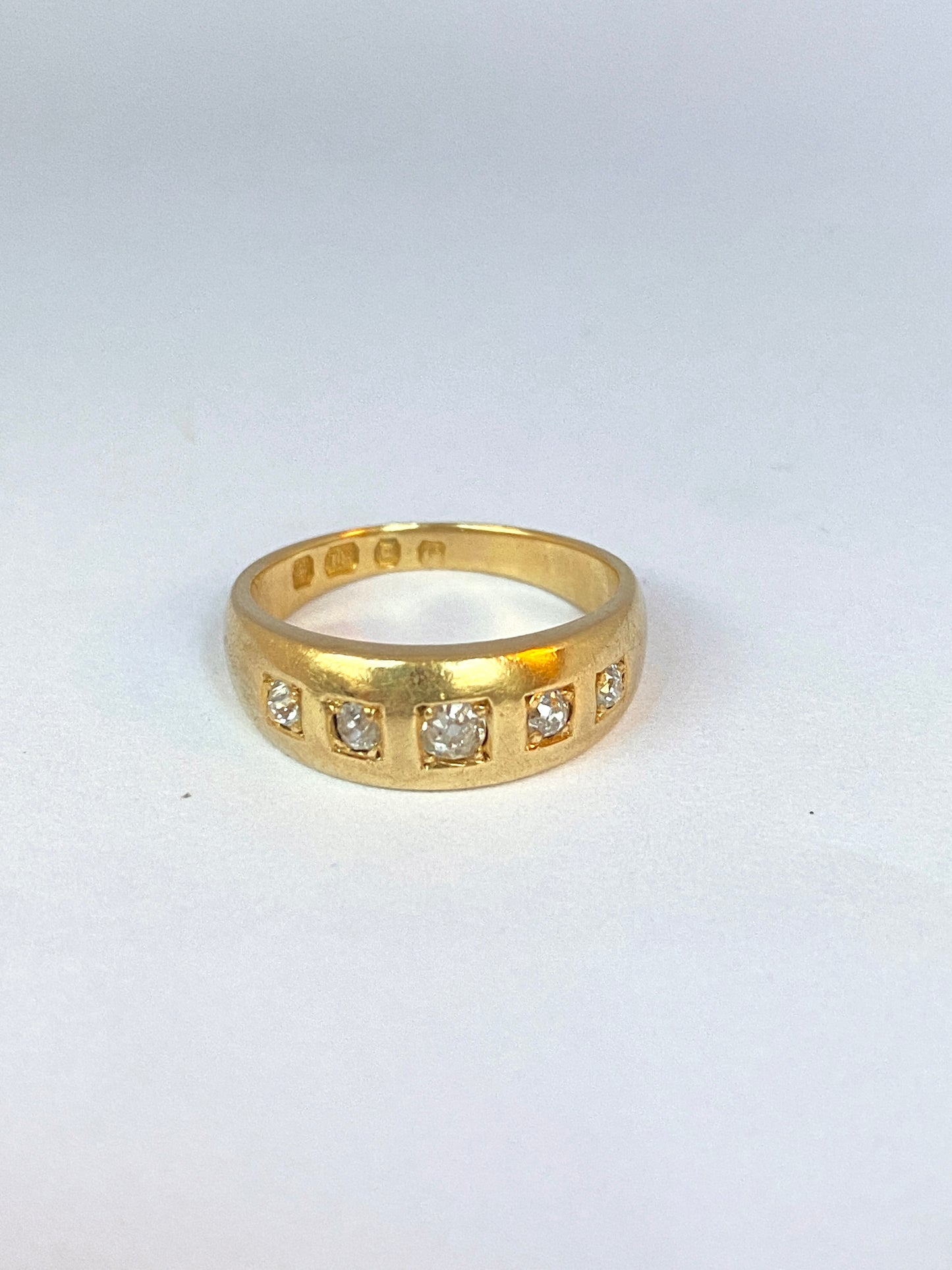 Antique, 18ct Gold, 5 stone, Old cut Diamond Ring, Hallmarked 18ct Gold, London, 1882 (5.63g)