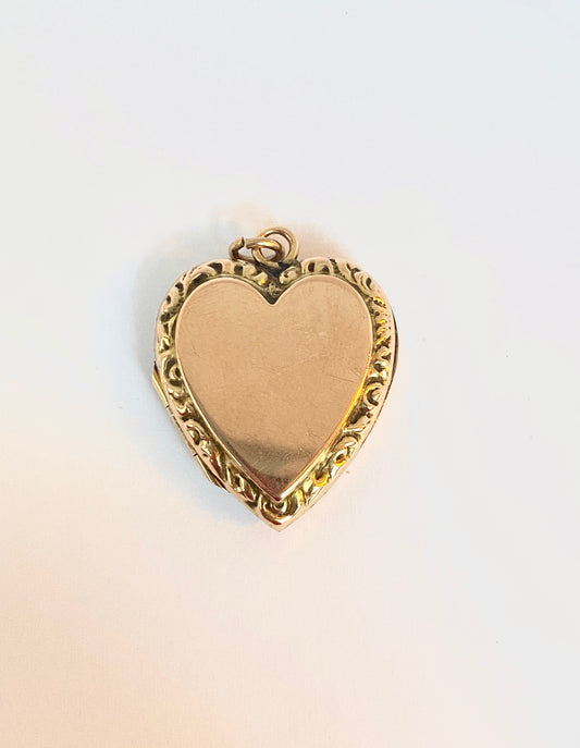 Large, Victorian, 9ct Gold (F&B) Large Heart Locket