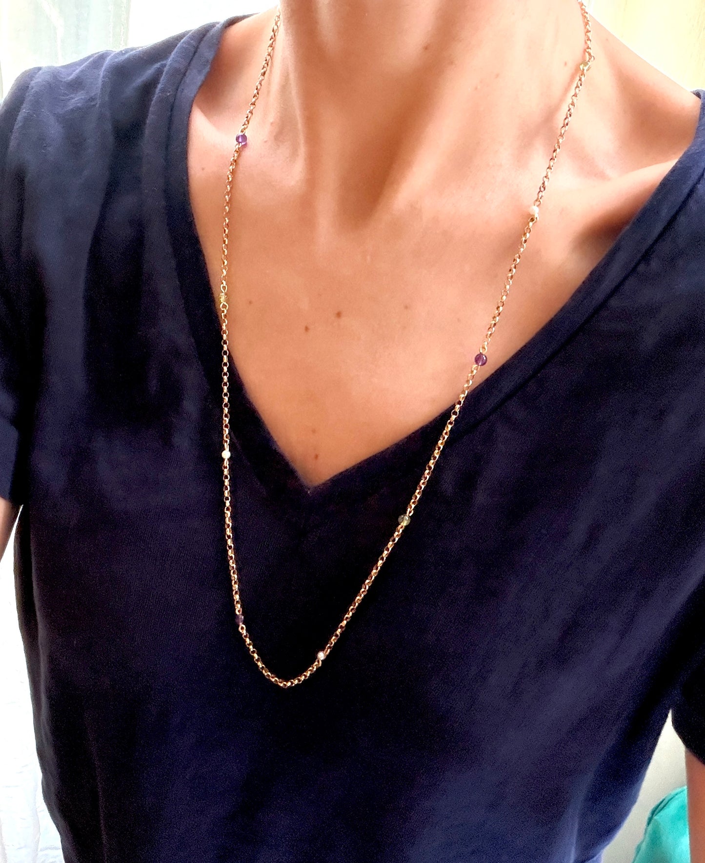 26 inch Vintage, 9ct Gold, Multi Gem (Suffragette Colours: Amethyst, Peridot and Pearl) Chain, 7.17g