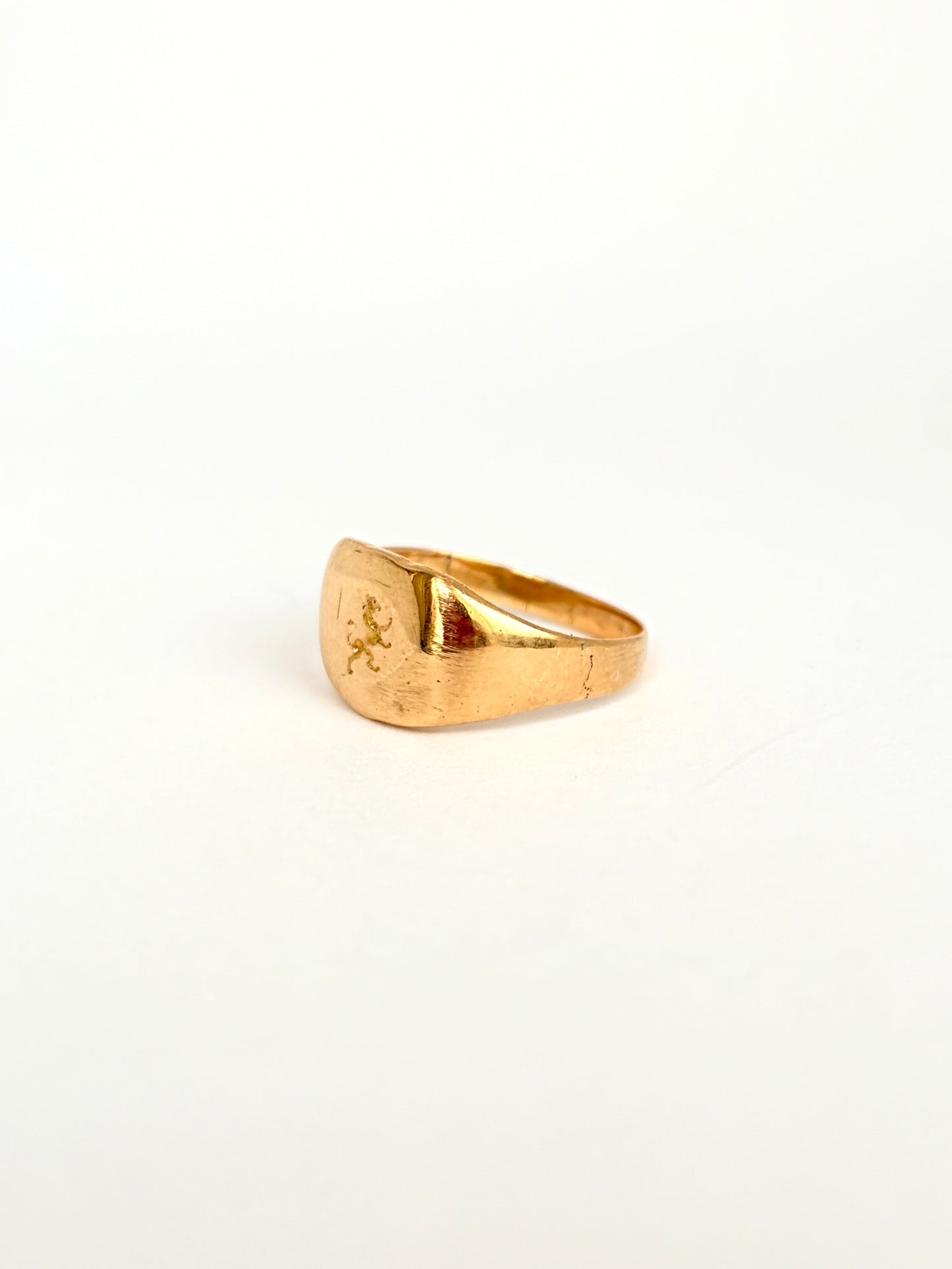 Vintage, 18ct Gold Lion Signet Ring, Hallmarked 18ct Gold, 3.42g