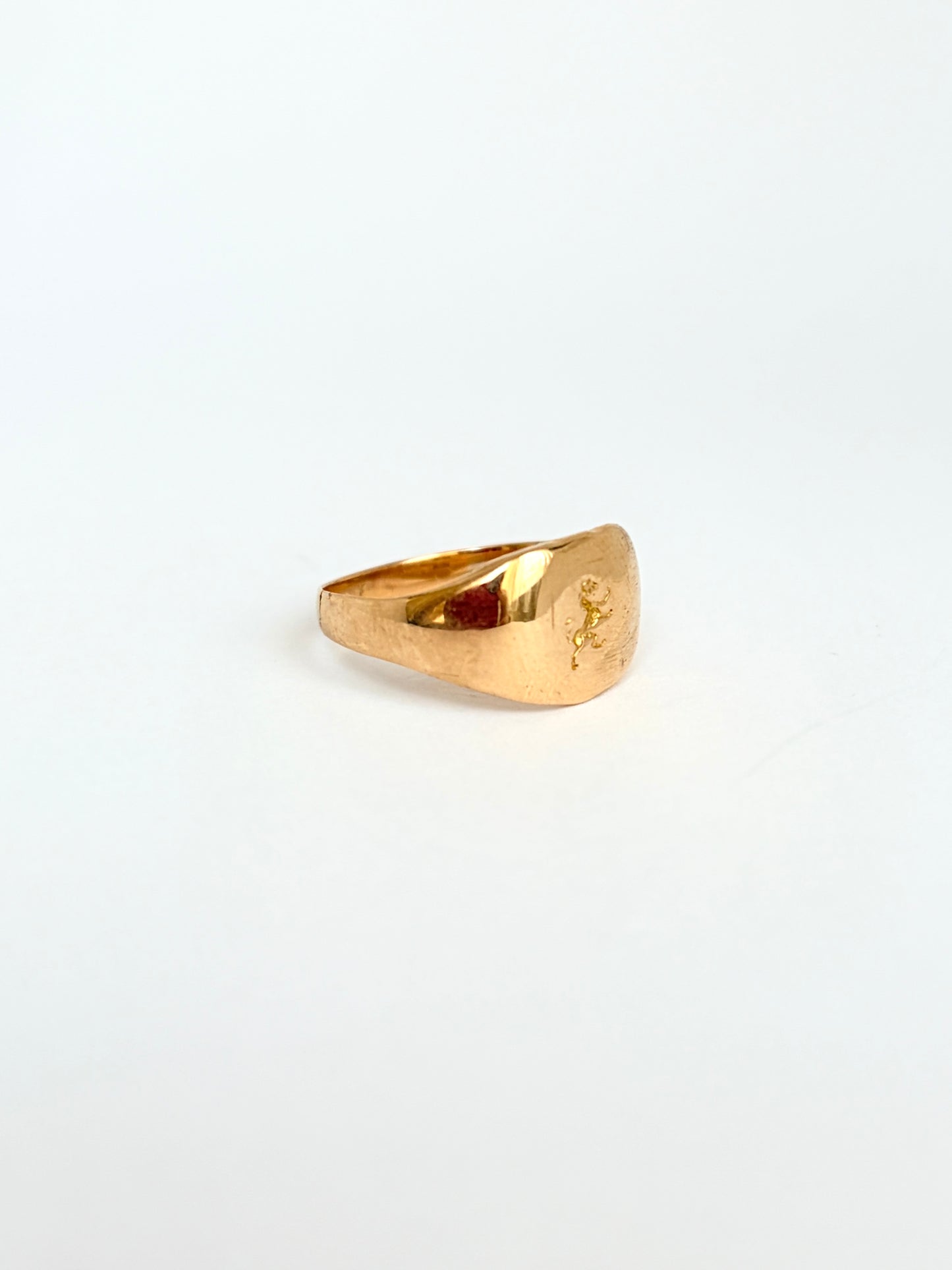 Vintage, 18ct Gold Lion Signet Ring, Hallmarked 18ct Gold, 3.42g