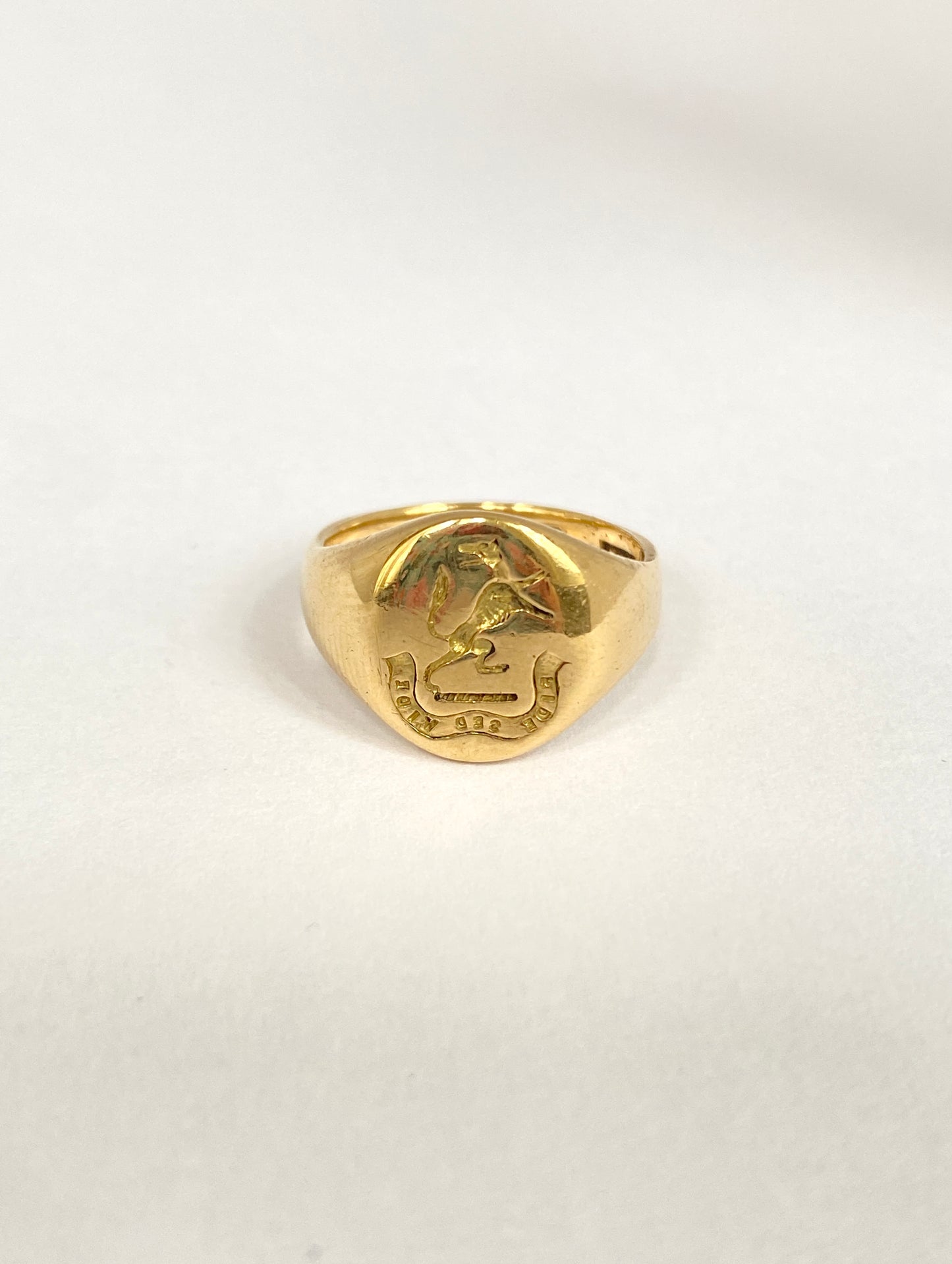 Antique, 18ct Gold, 'But See By Faith' Signet Seal Ring. Hallmarked 18ct Gold. (6g)