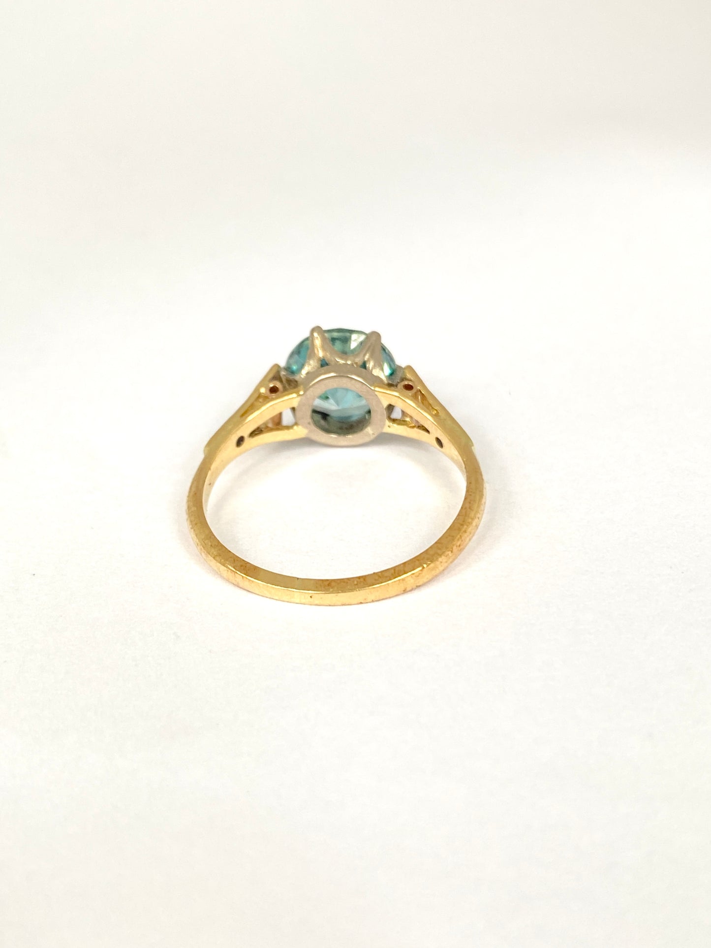 18ct Gold, Art Deco (1920s) Blue Zircon and Diamond Cluster Ring