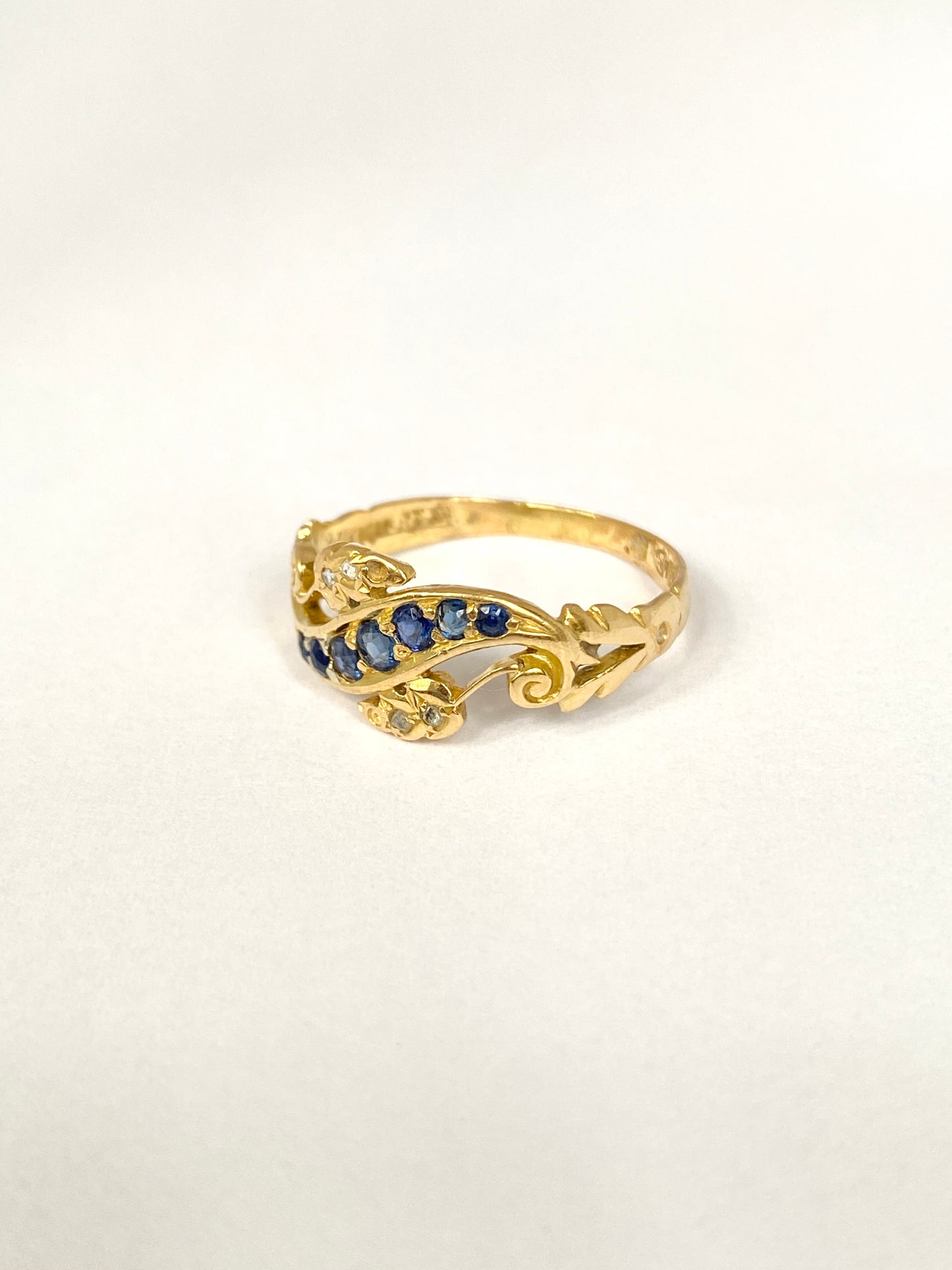 Art Nouveau, Sapphire and Diamond Ring, Hallmarked, 18ct Gold, Chester, 1900