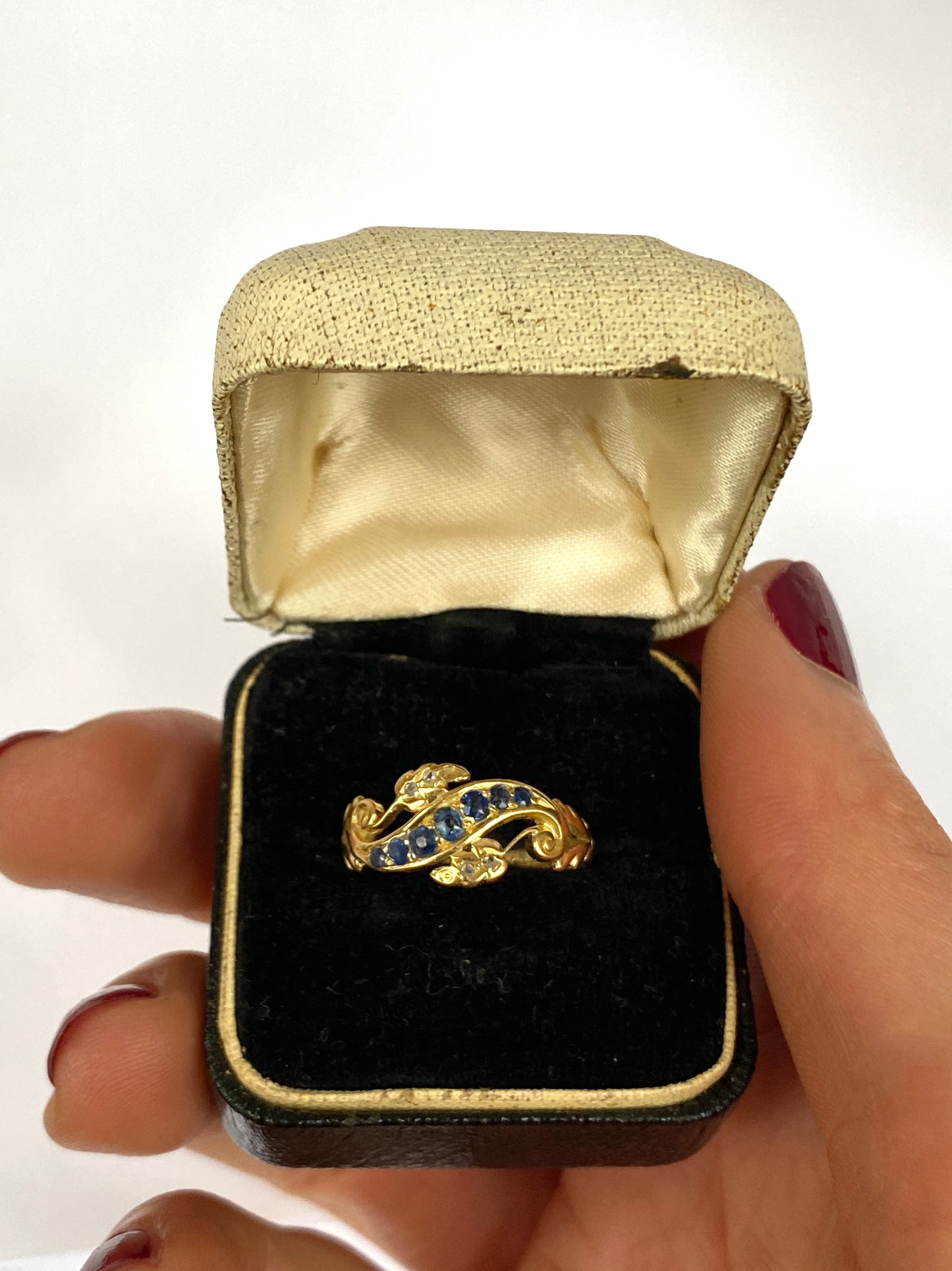 Art Nouveau, Sapphire and Diamond Ring, Hallmarked, 18ct Gold, Chester, 1900